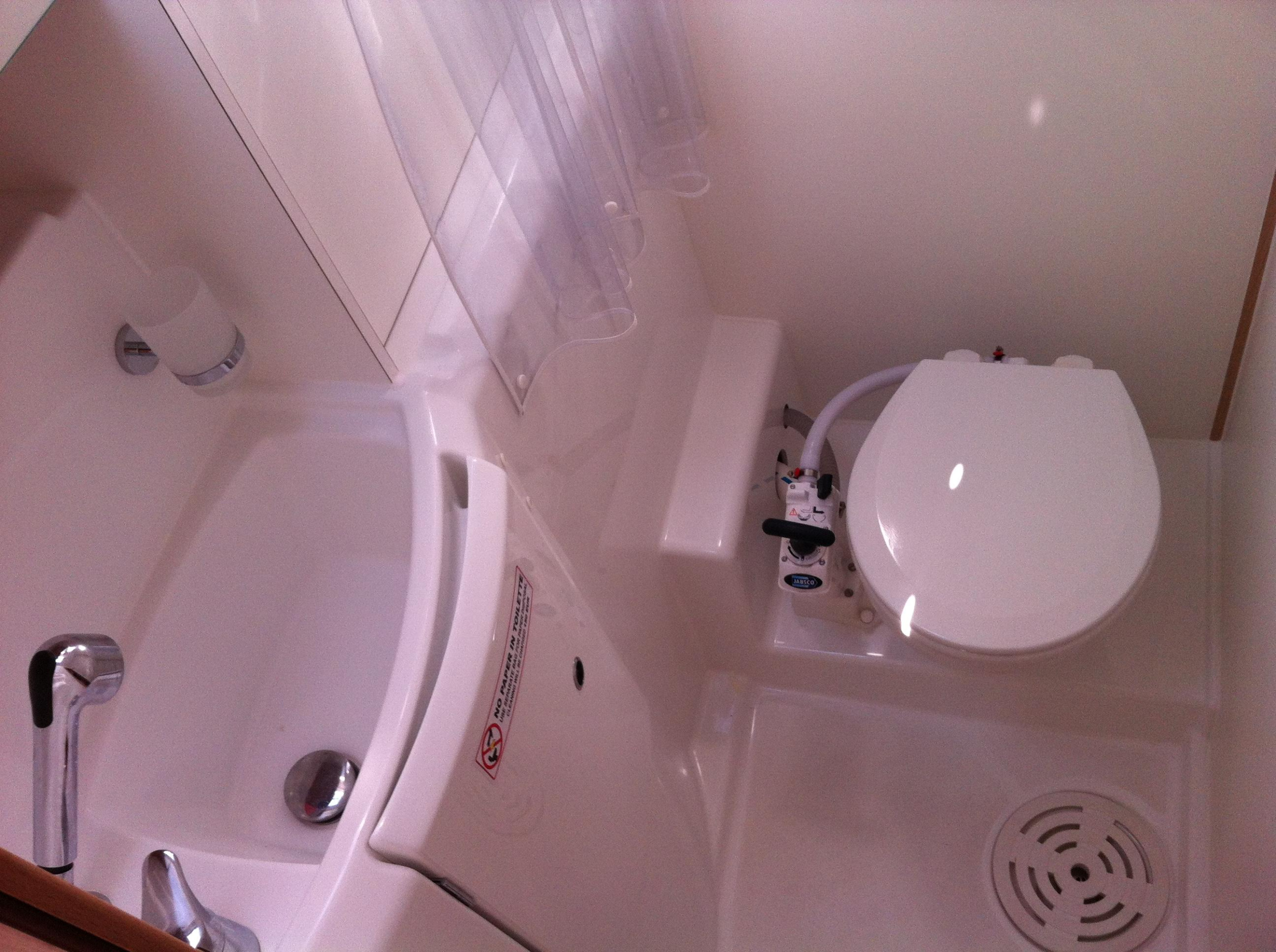 Lagoon 400 S2 — photo 7