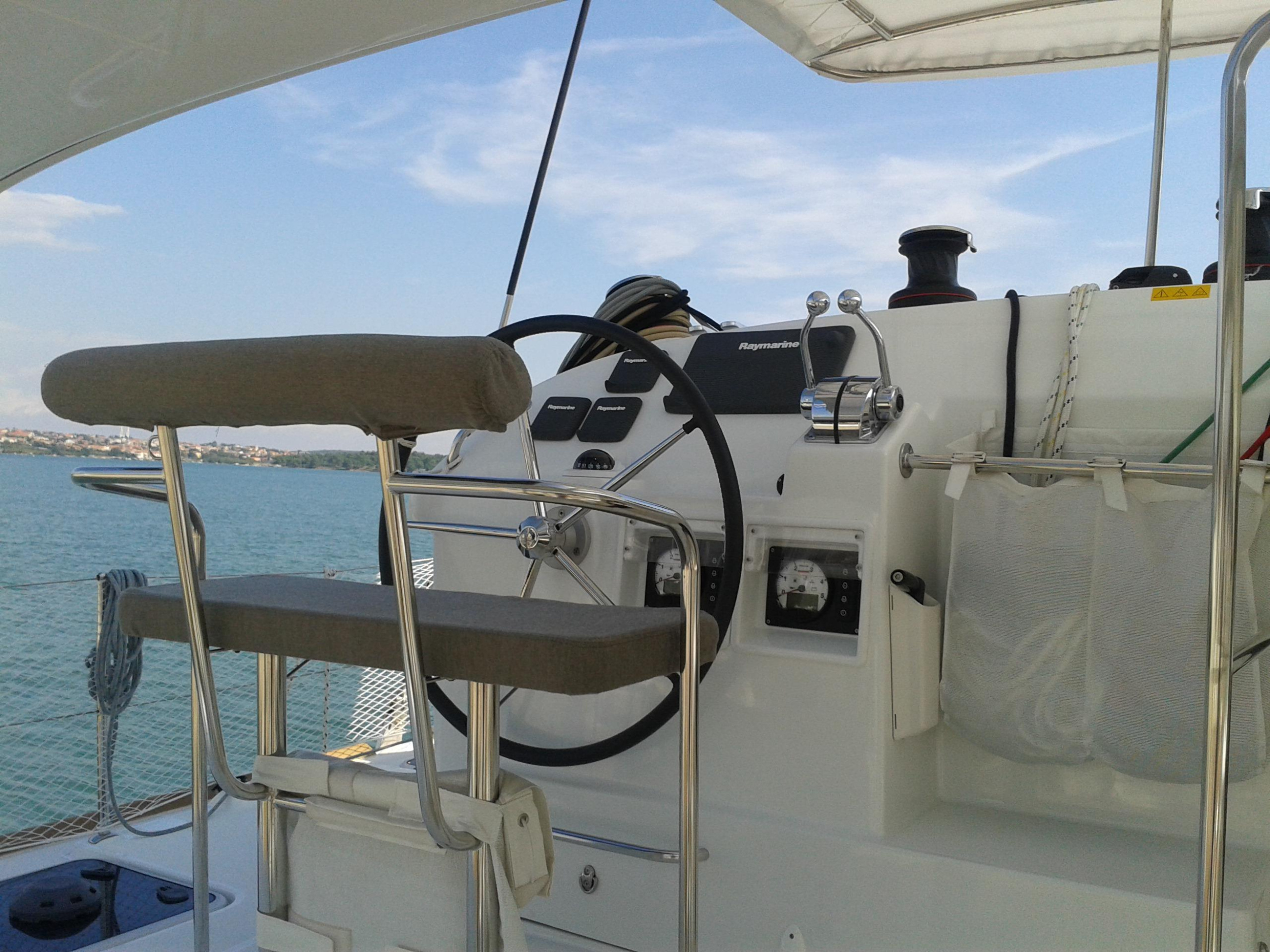 Lagoon 400 S2 — photo 18