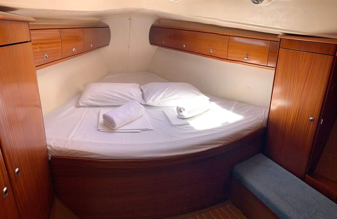Bavaria 38 — photo 2