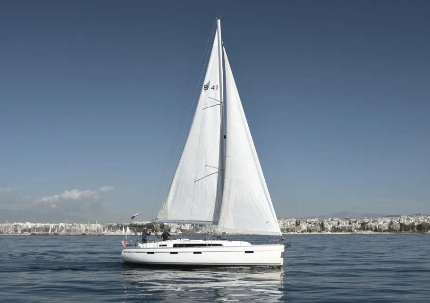 Bavaria 41 Cruiser — photo 11