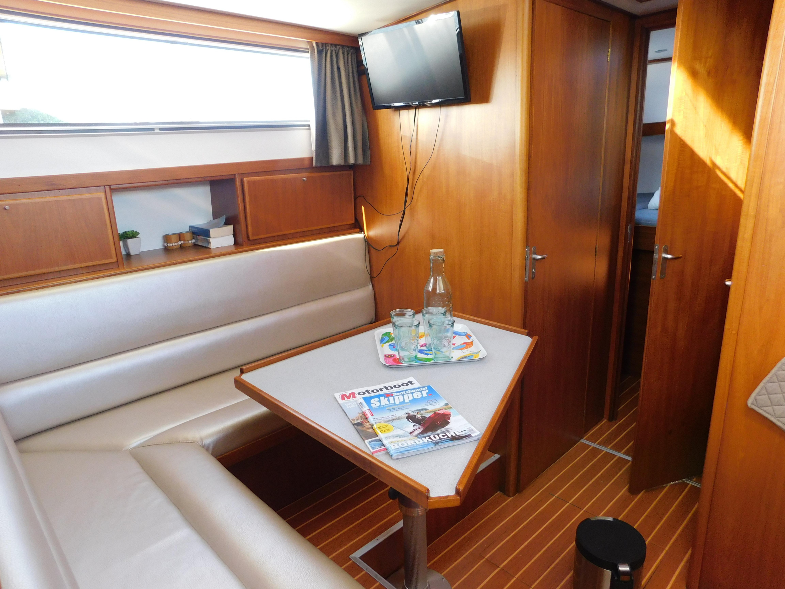Delos 1100 Cruiser — photo 12