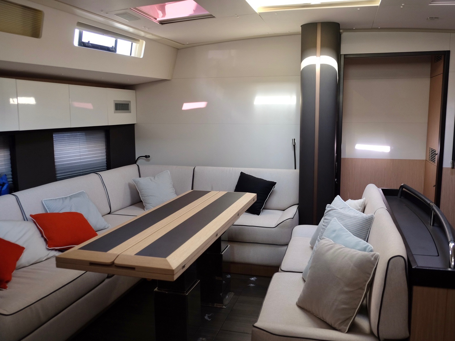 Oceanis Yacht 62 — photo 3