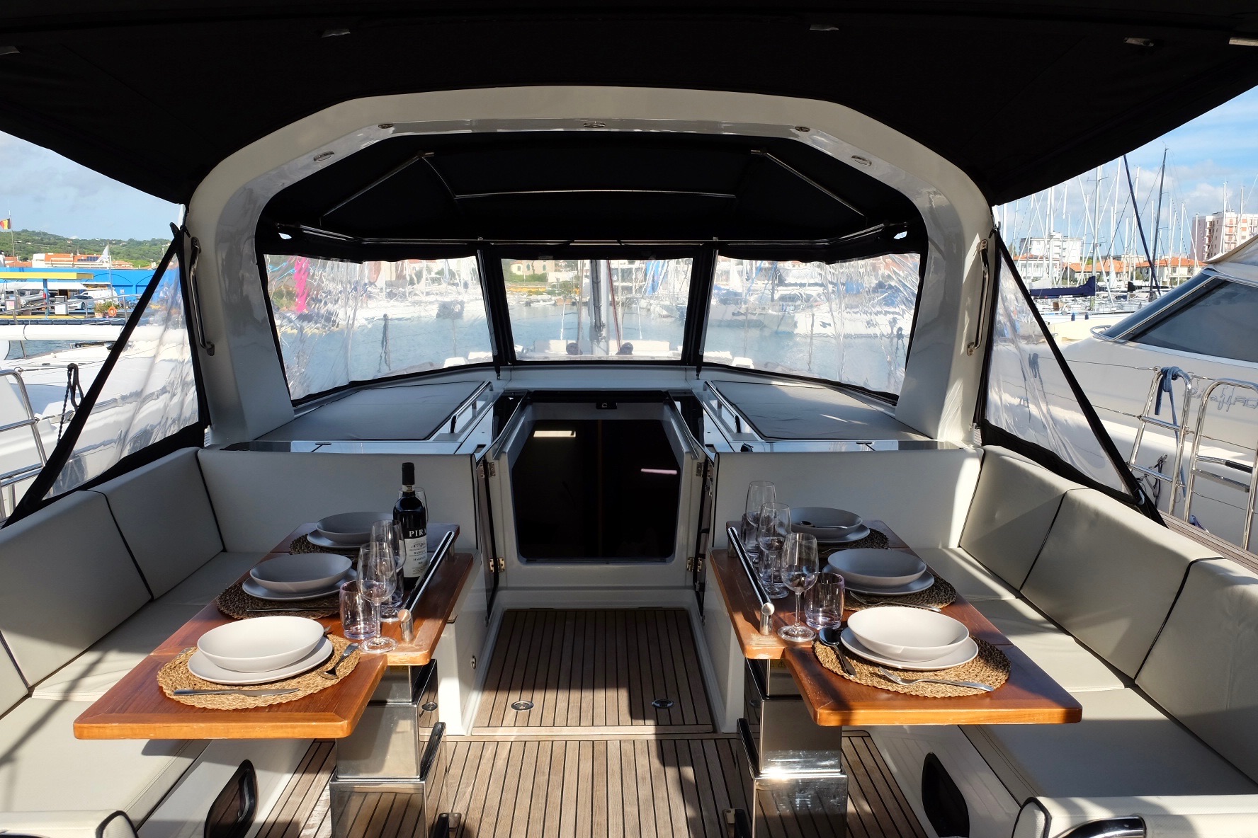 Oceanis Yacht 62 — photo 37