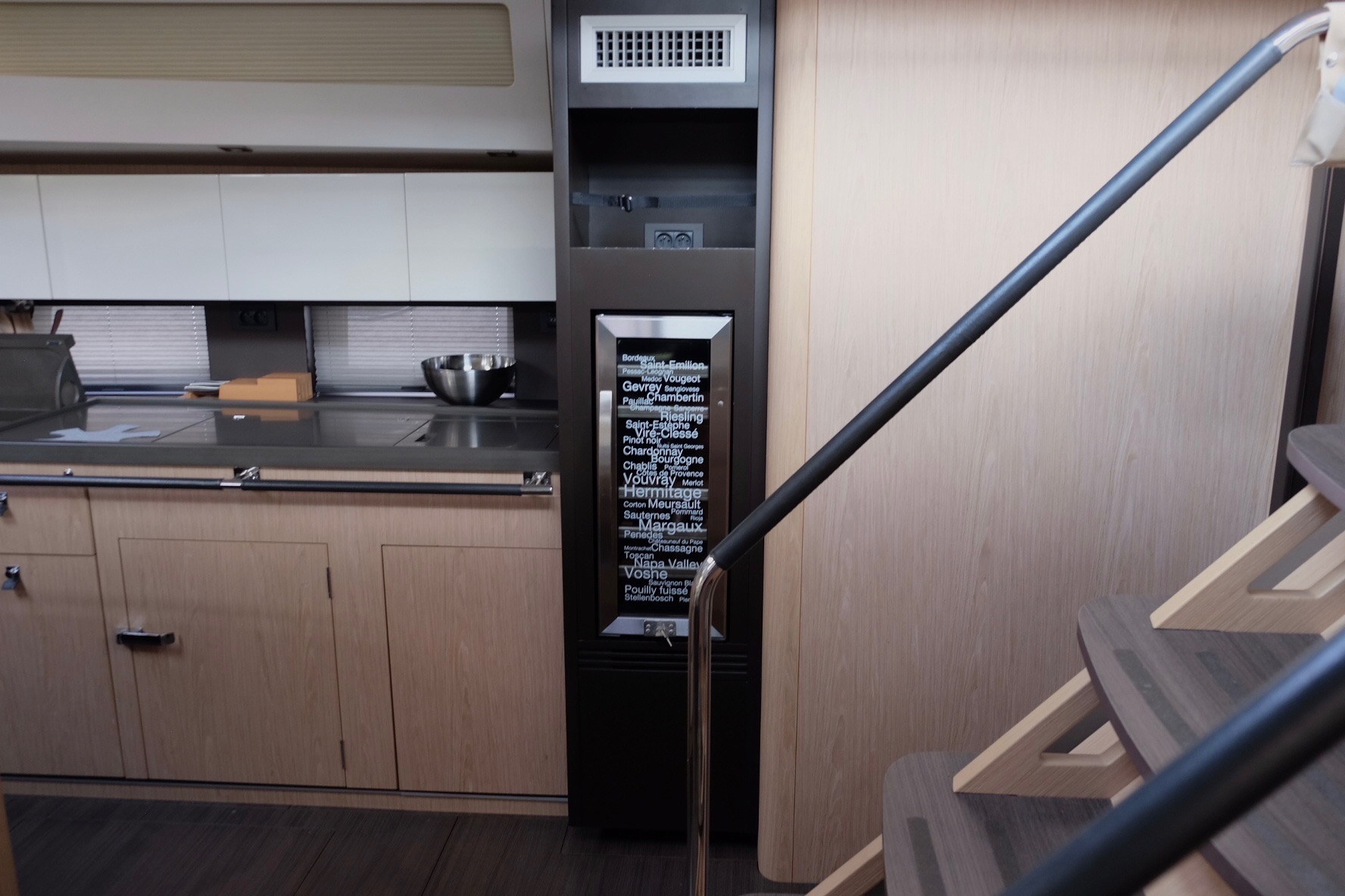 Oceanis Yacht 62 — photo 25