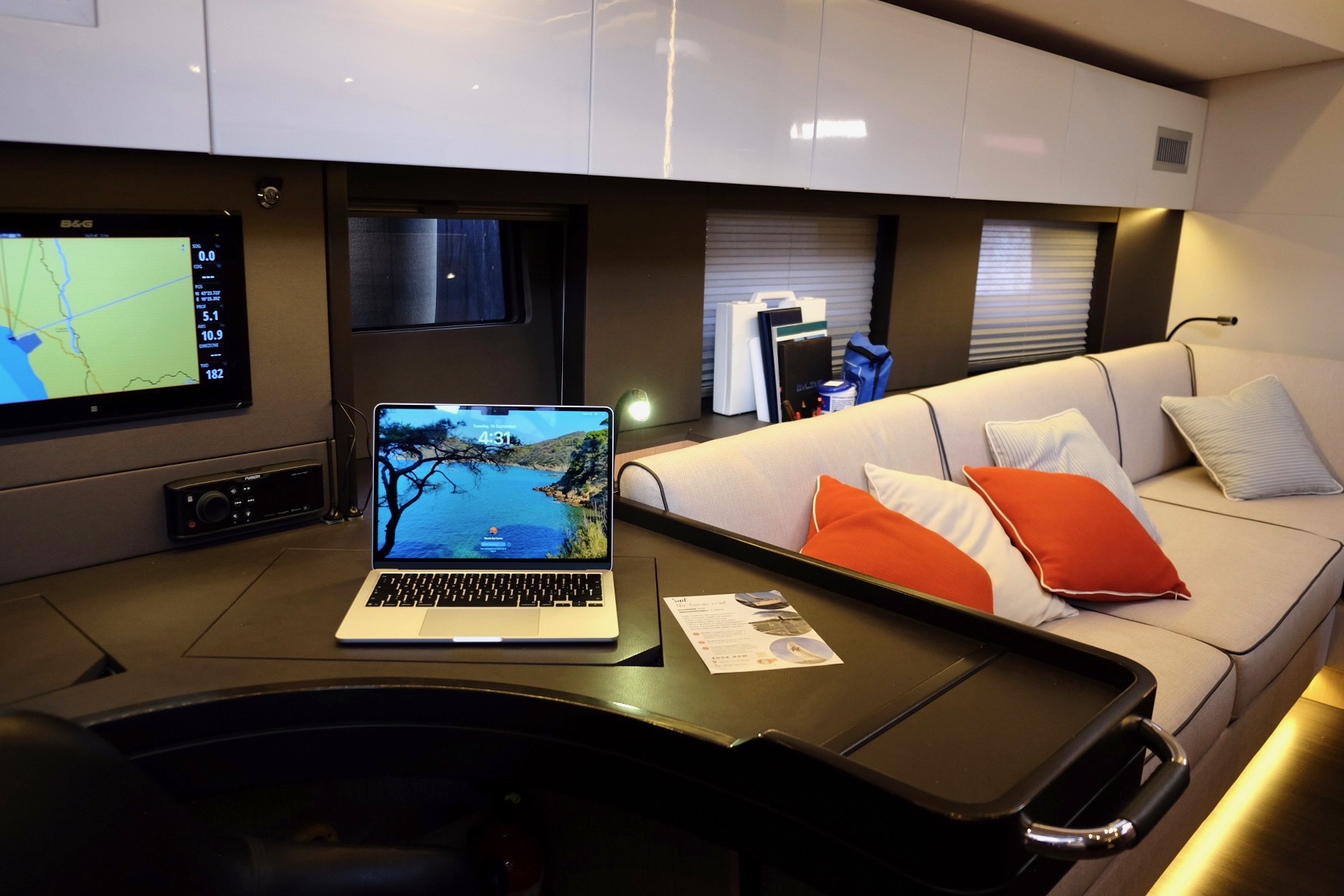 Oceanis Yacht 62 — photo 7