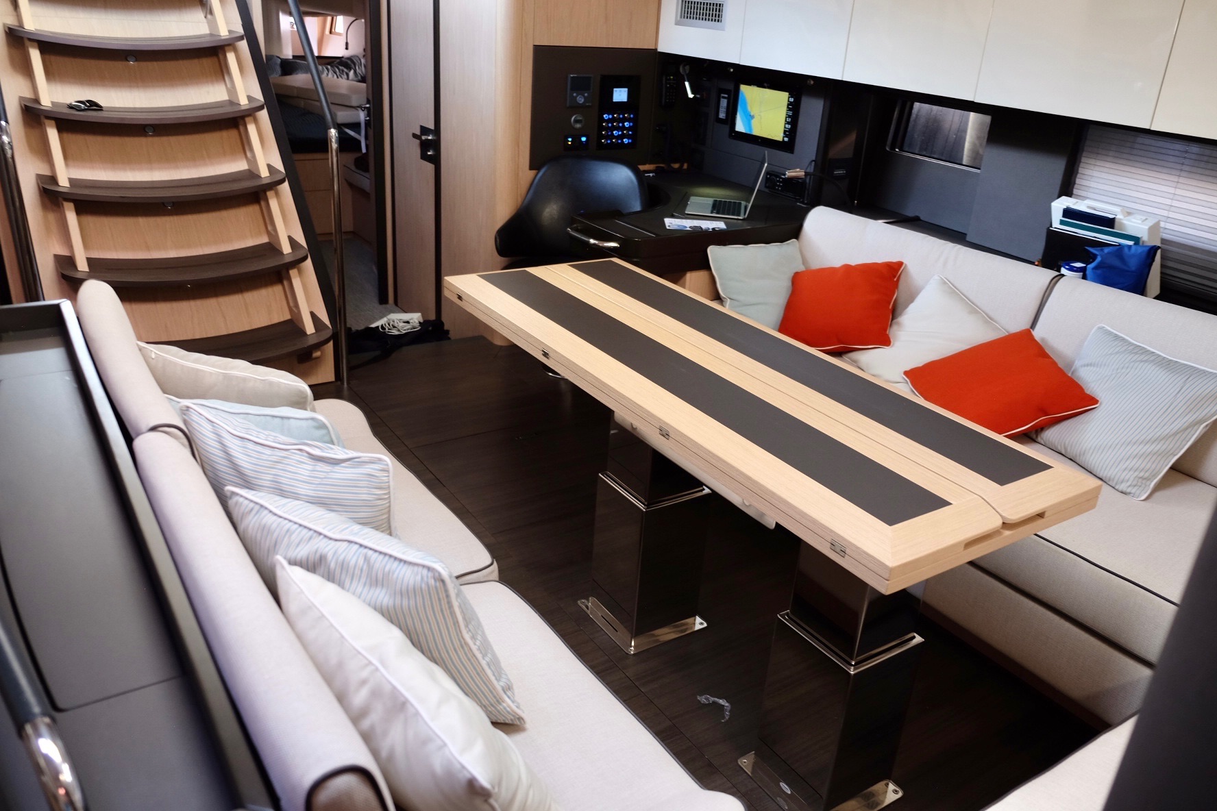 Oceanis Yacht 62 — photo 49