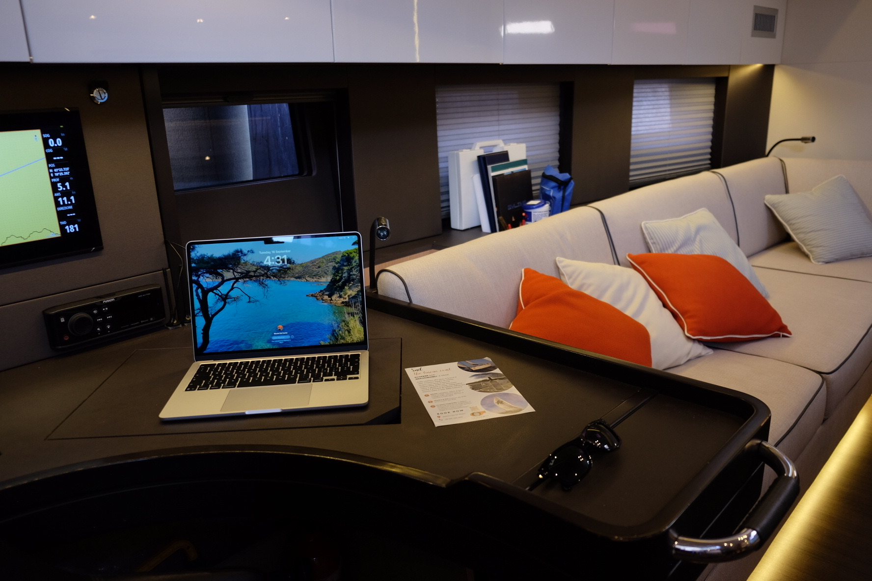 Oceanis Yacht 62 — photo 32