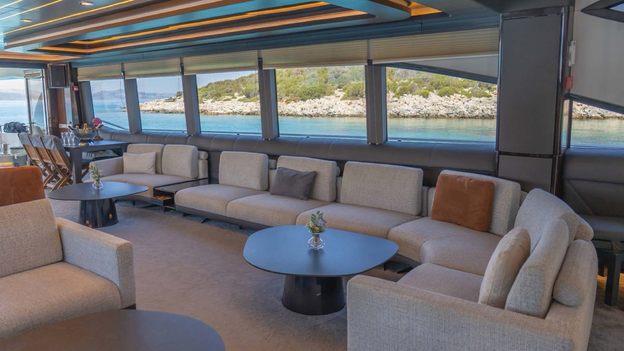 Super Luxury Motor Yacht — photo 11