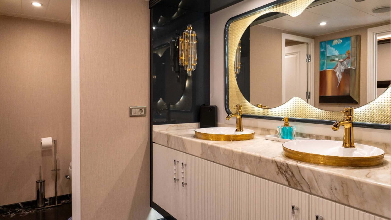 Super Luxury Motor Yacht — photo 10