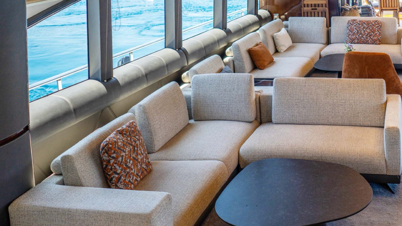 Super Luxury Motor Yacht — photo 37