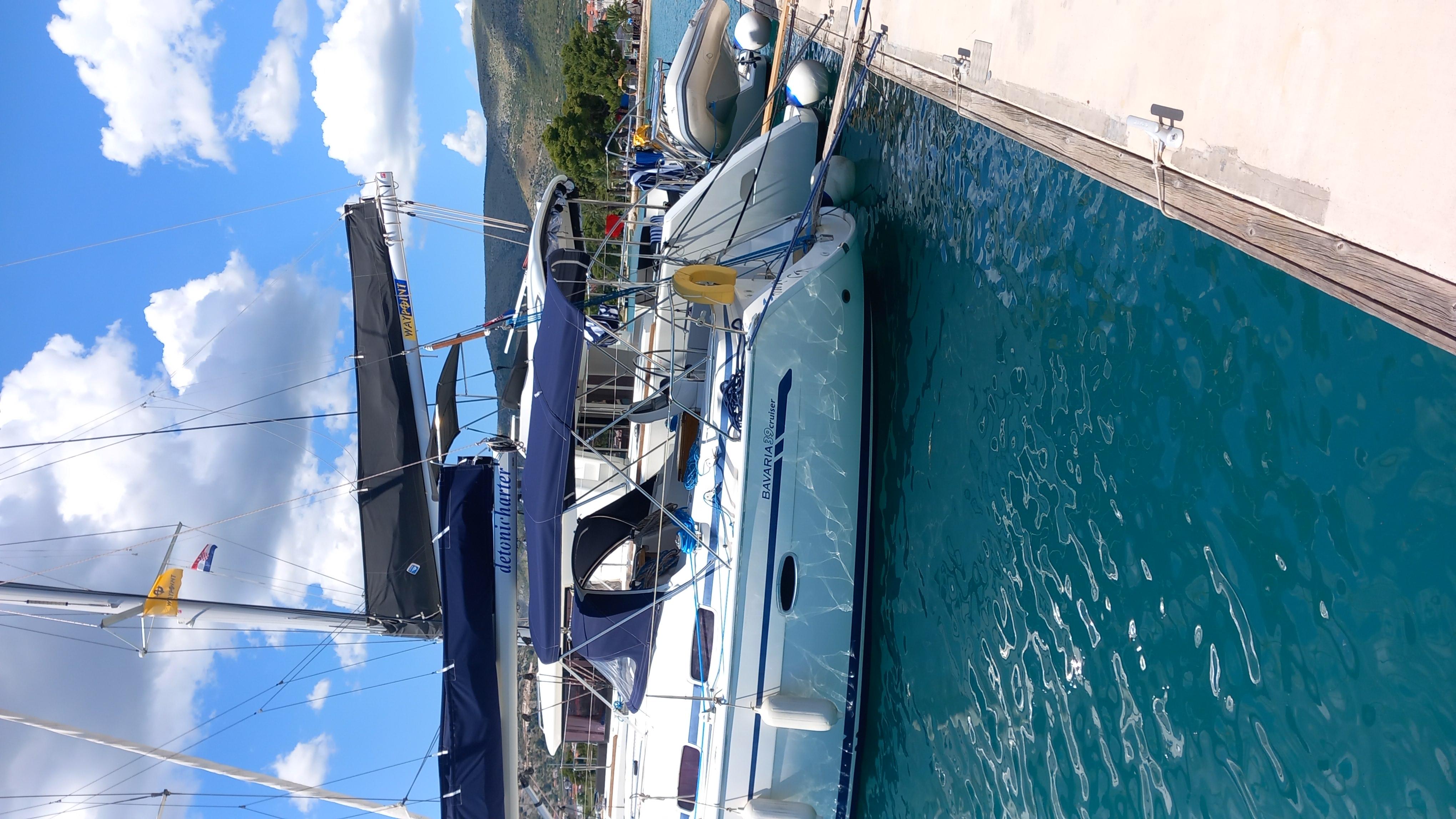 Bavaria 39 Cruiser — photo 11