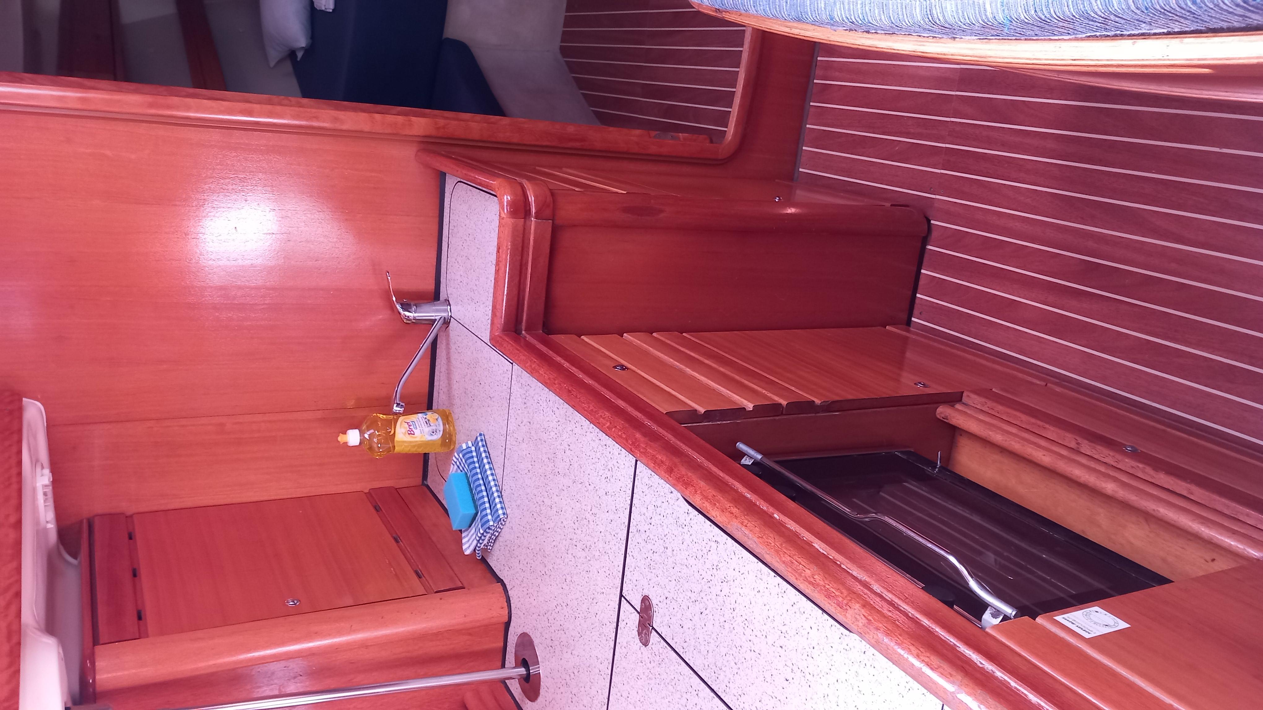 Bavaria 39 Cruiser — photo 13