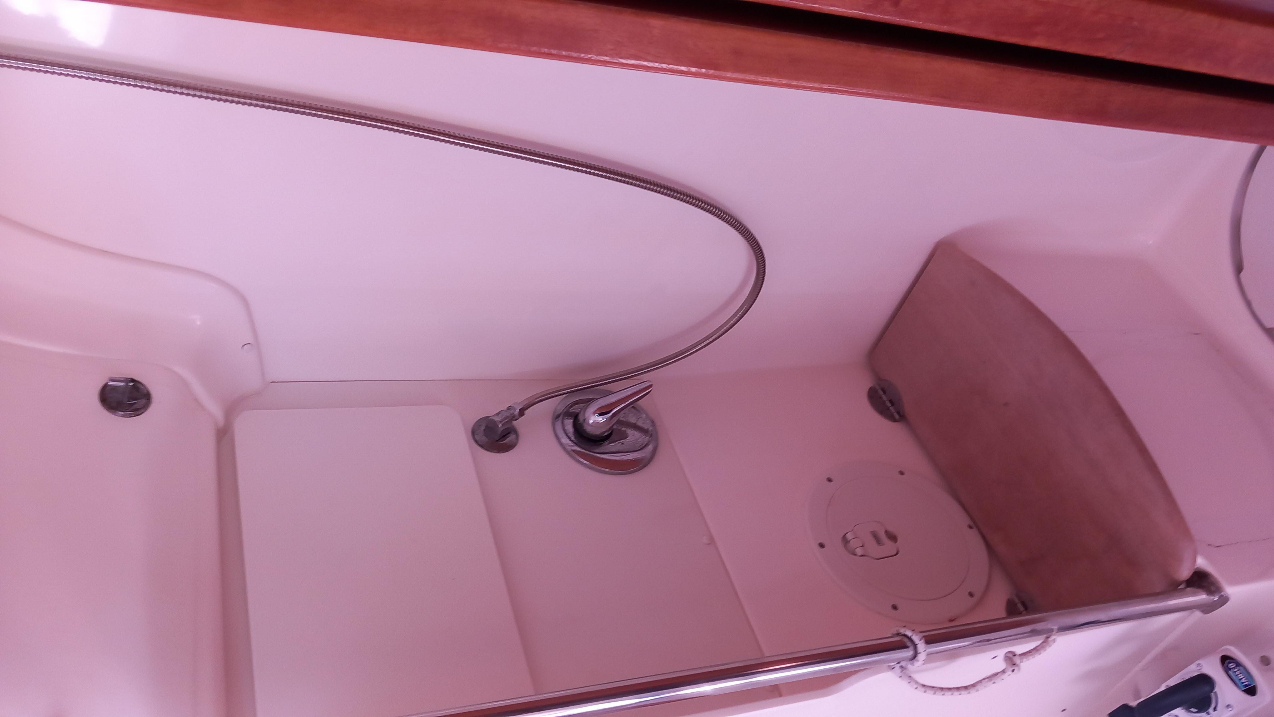 Bavaria 39 Cruiser — photo 2