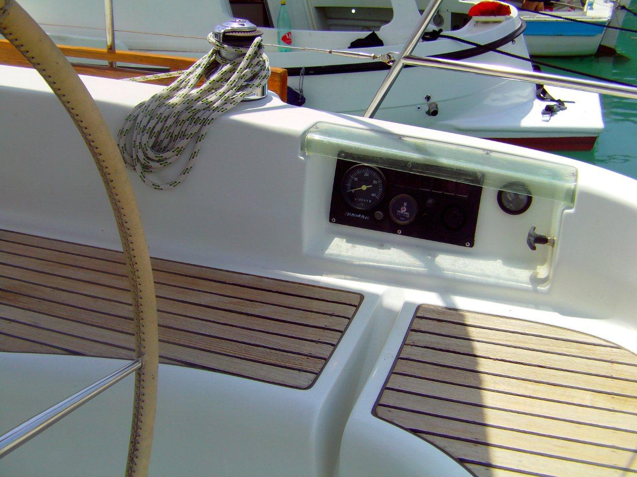 Beneteau Oceanis 331 Clipper — photo 10