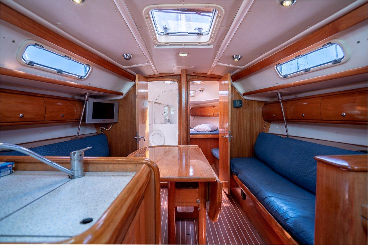 Bavaria 36 Cruiser — photo 2