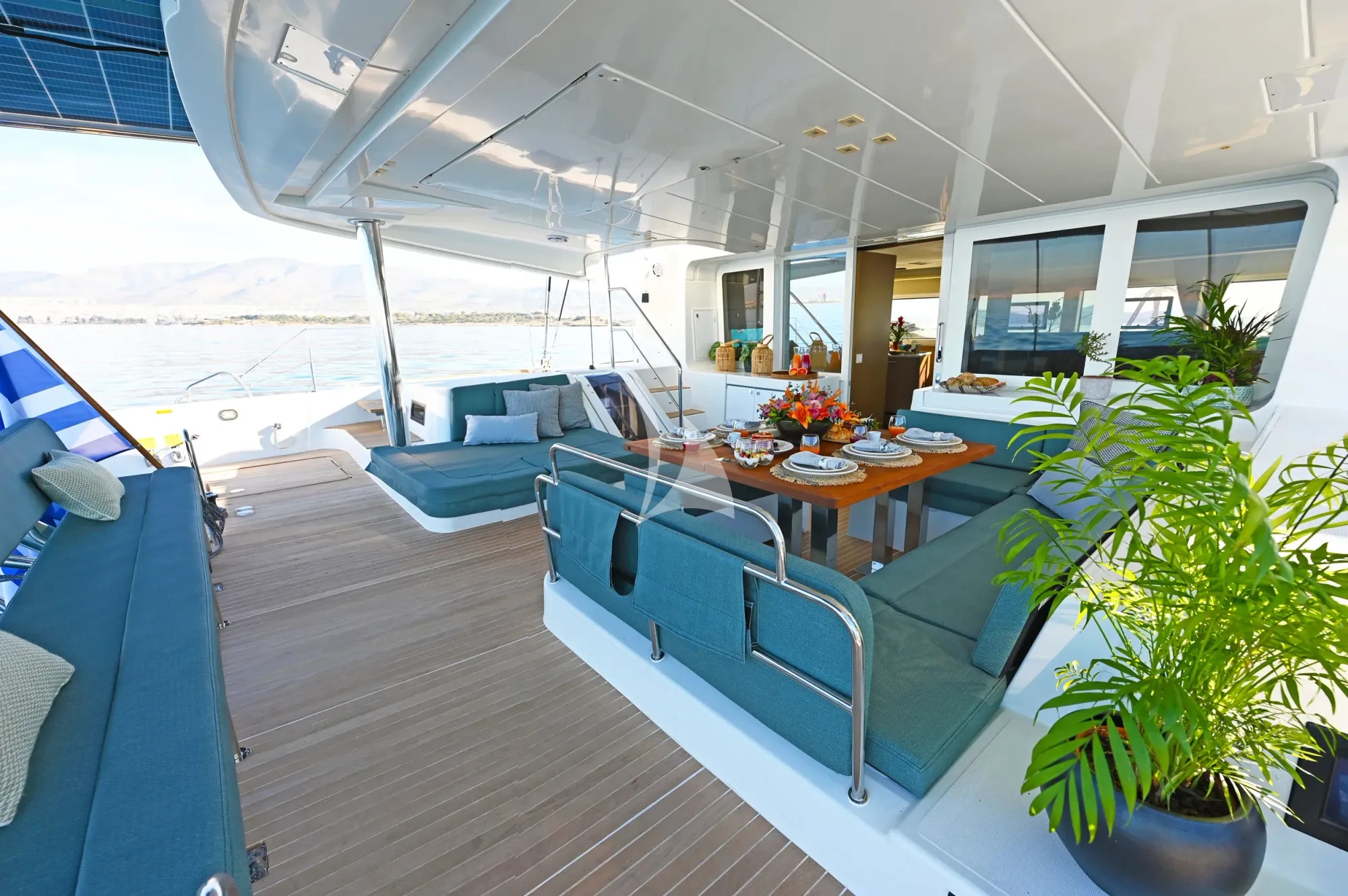 Lagoon 52 — photo 18