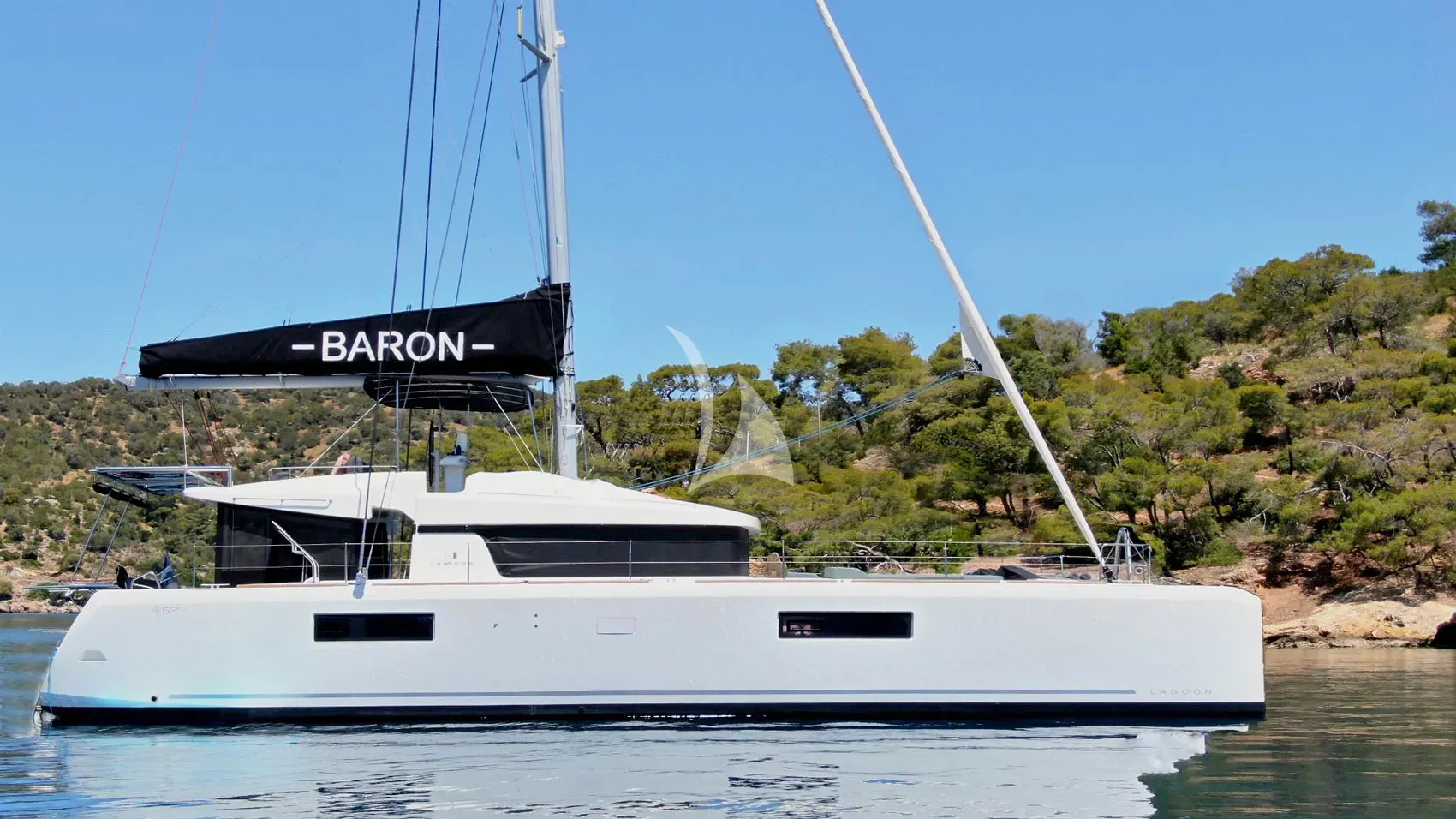 Lagoon 52 — photo 19