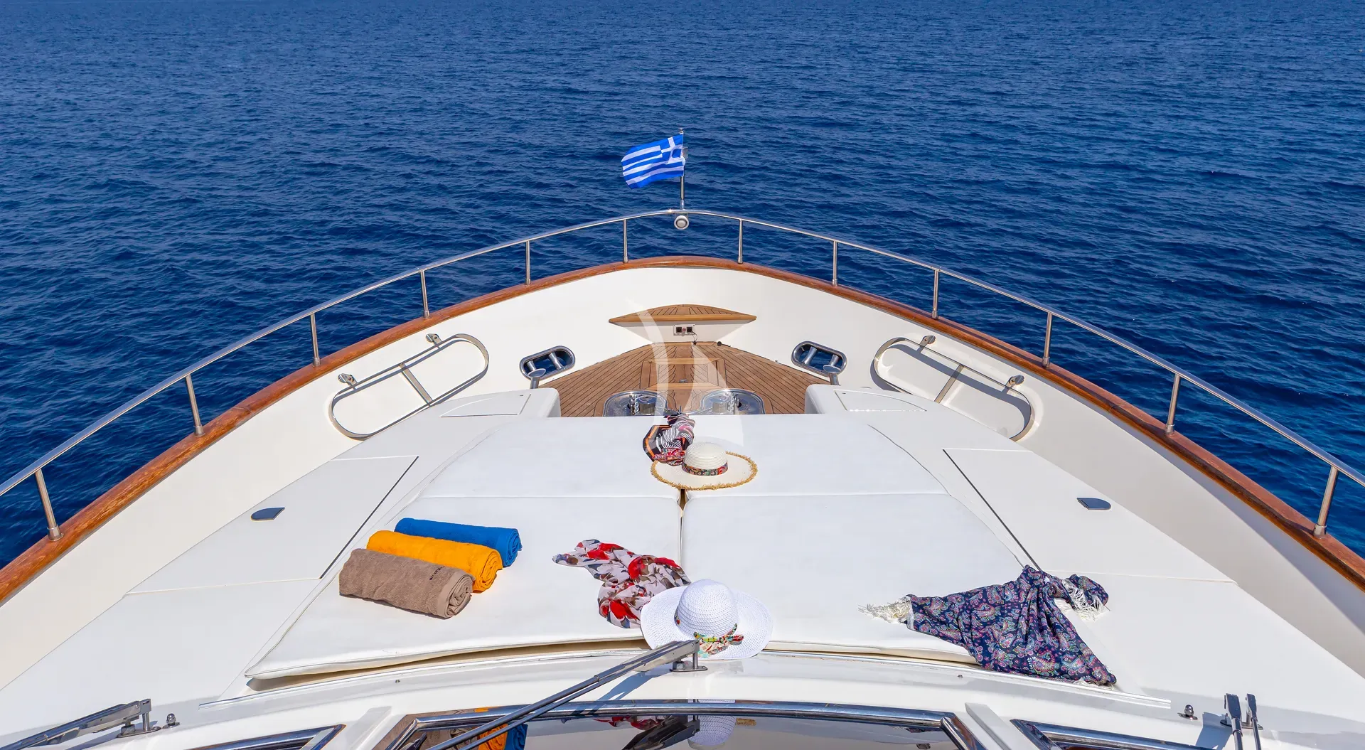 Falcon 86 — photo 26