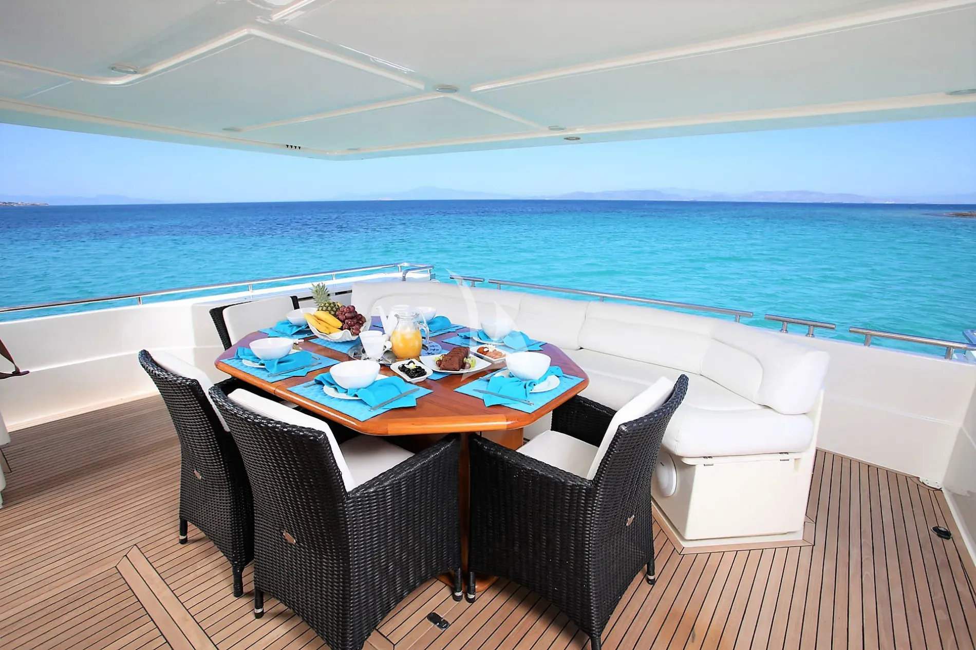 Ferretti 80 — photo 107