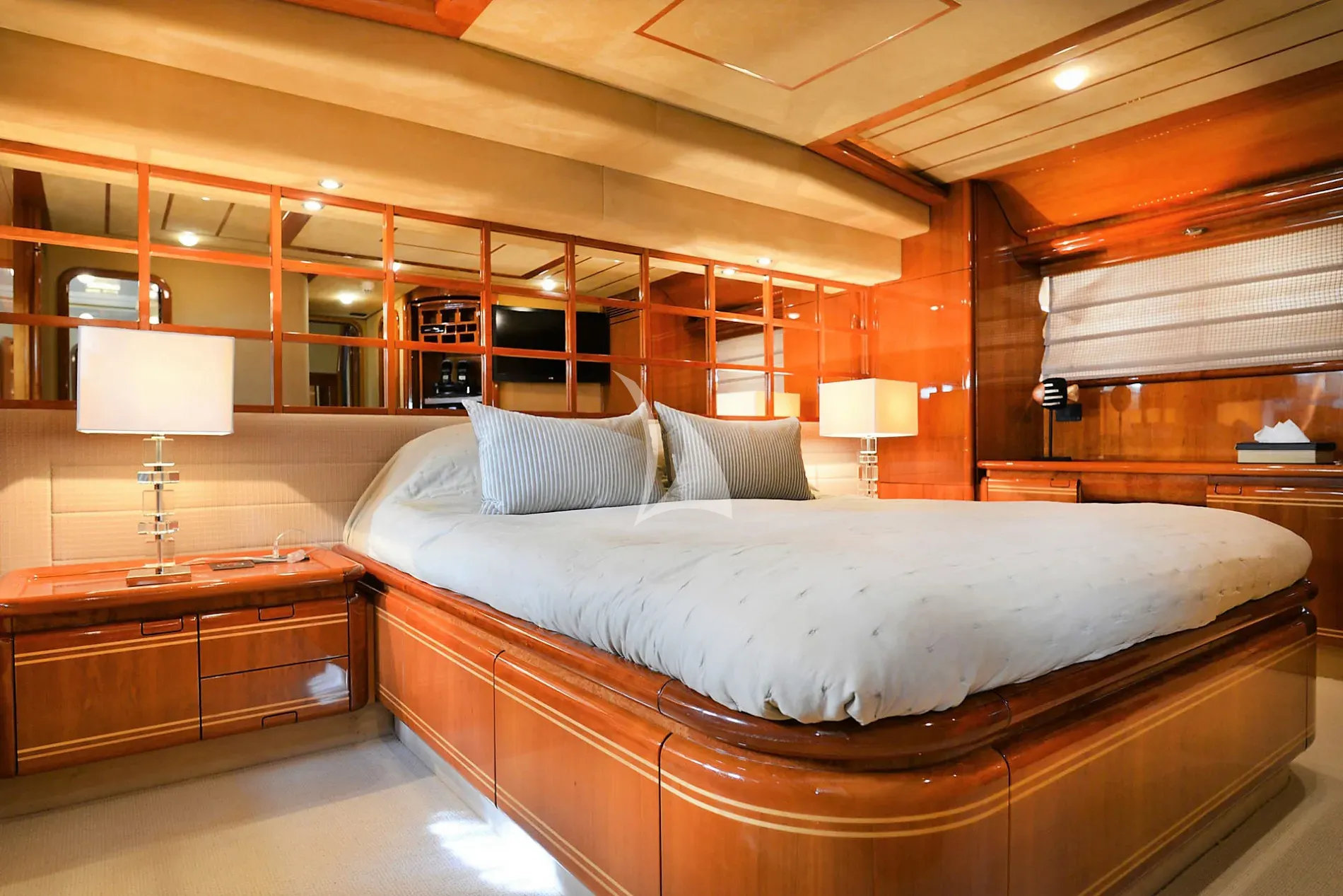 Ferretti 80 — photo 48
