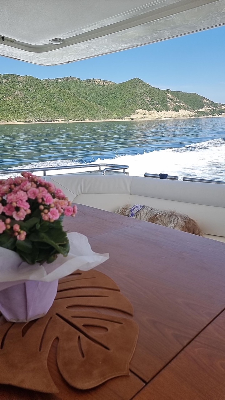 Ferretti 80 — photo 36