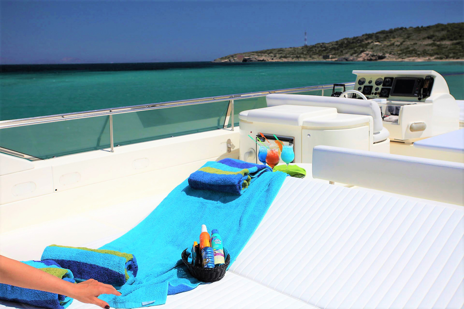 Ferretti 80 — photo 31