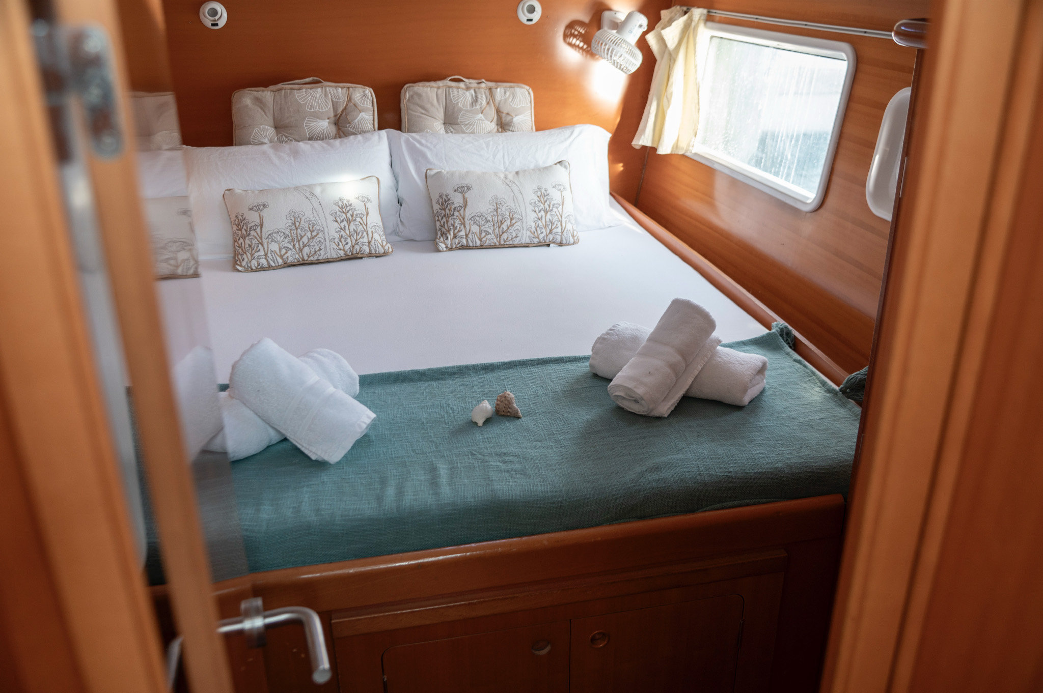 Lagoon 380 S2 — photo 16