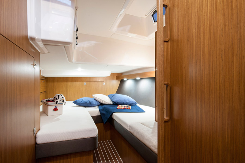 Bavaria Cruiser 56 — photo 2
