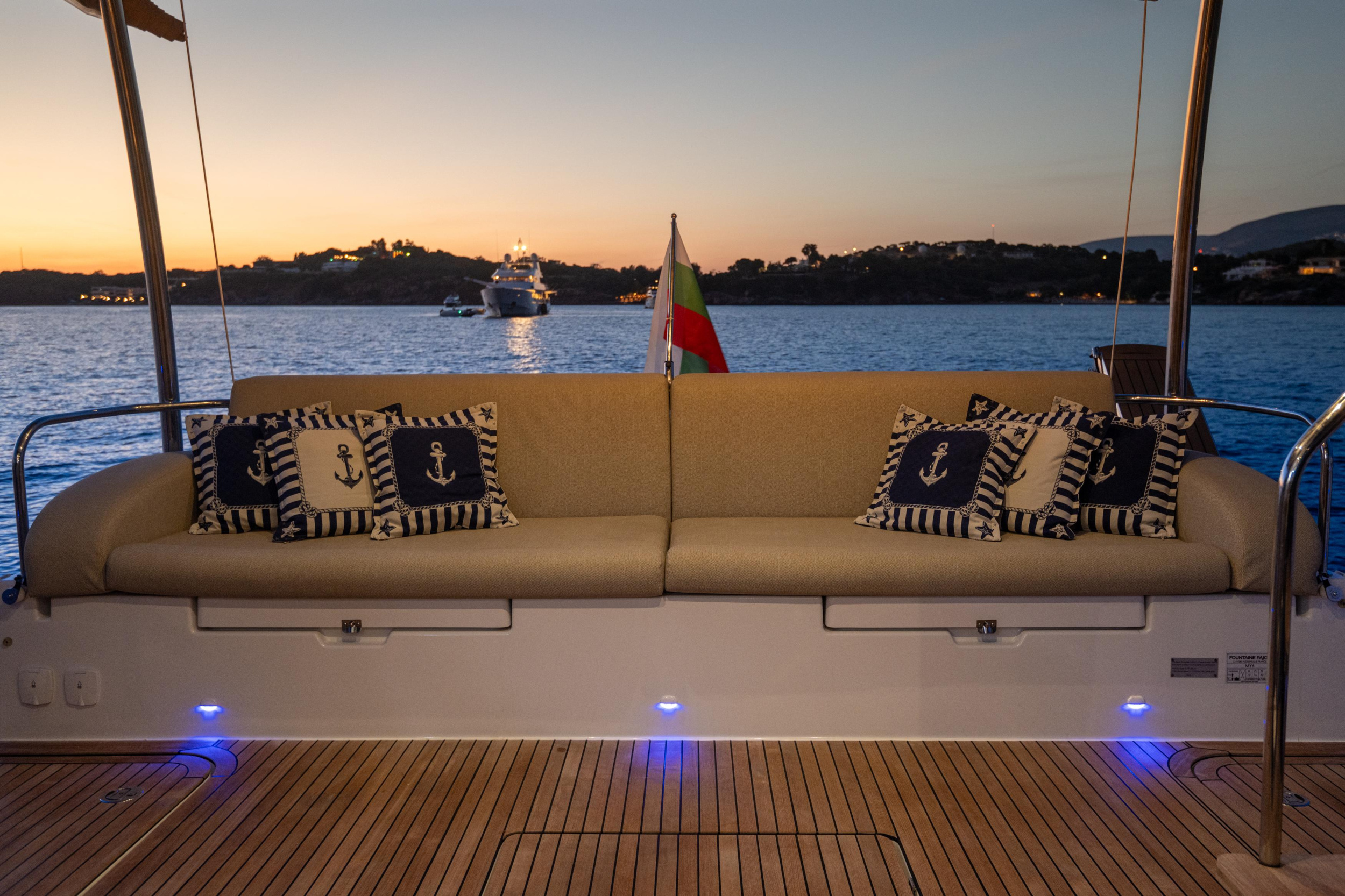 Fountaine Pajot MY6 — photo 5
