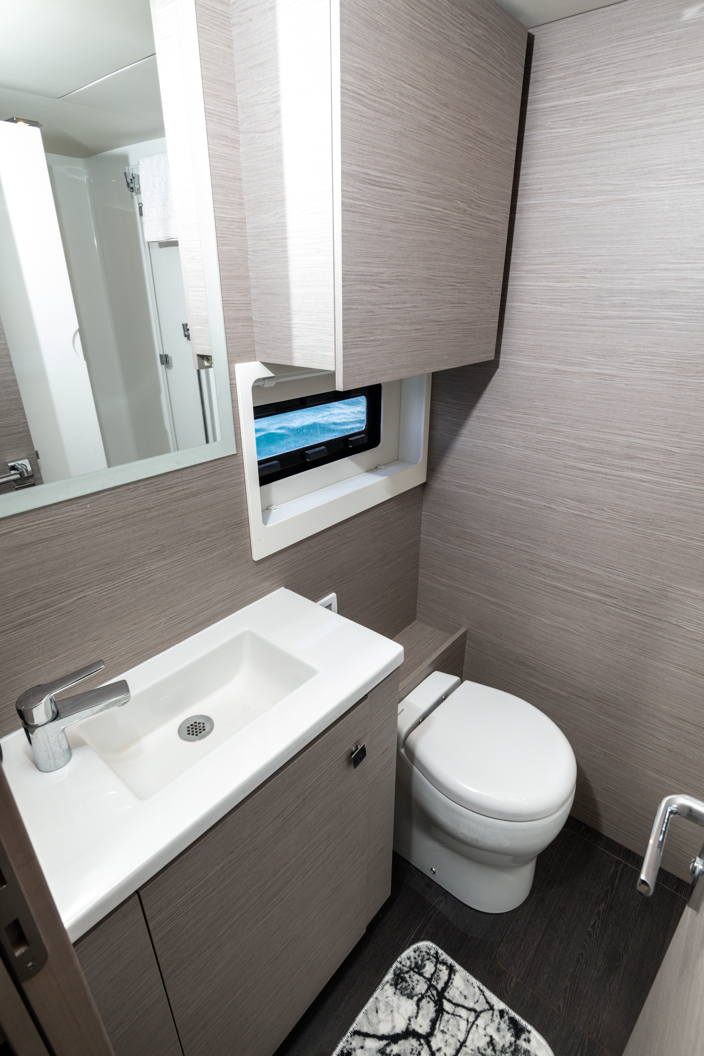 Fountaine Pajot MY6 — photo 13