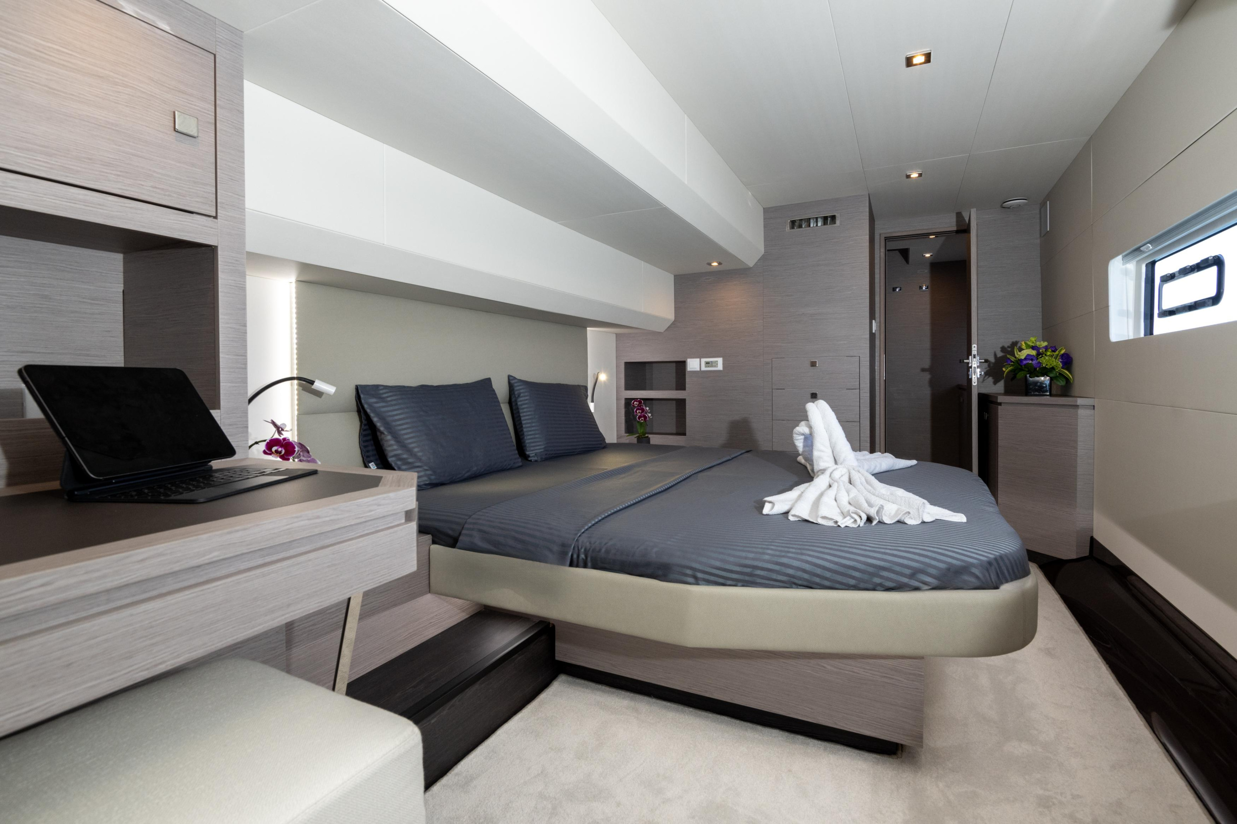 Fountaine Pajot MY6 — photo 14