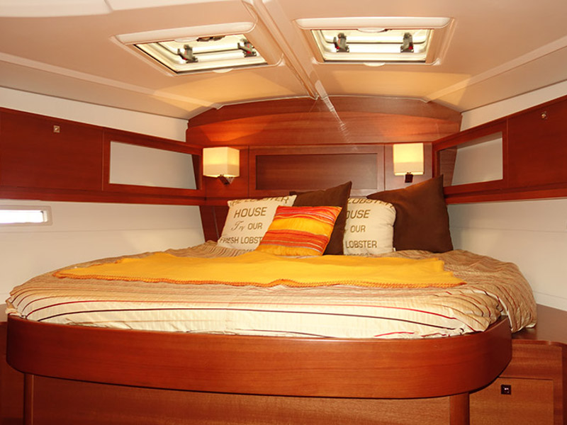 Dufour 450 Owner version — photo 3