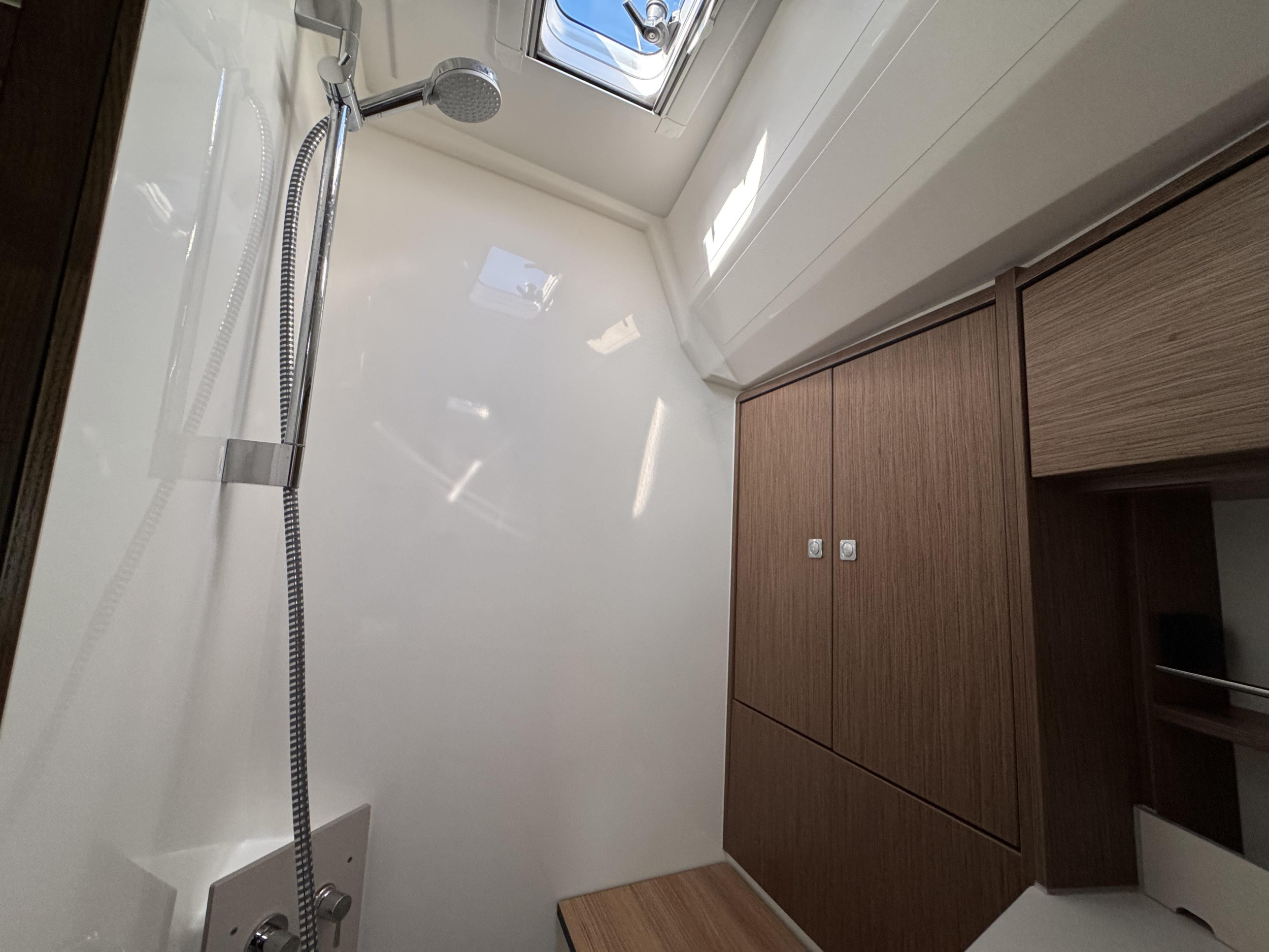 Bavaria 46 Cruiser — photo 15