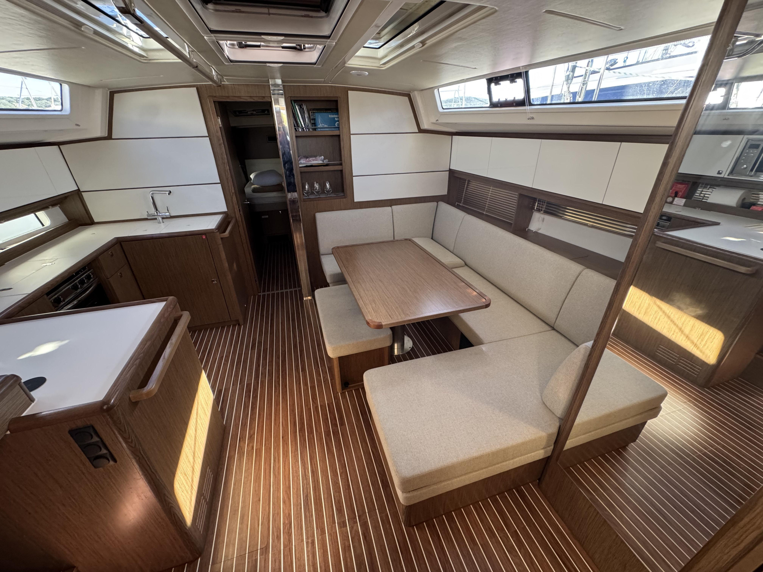 Bavaria 46 Cruiser — photo 34