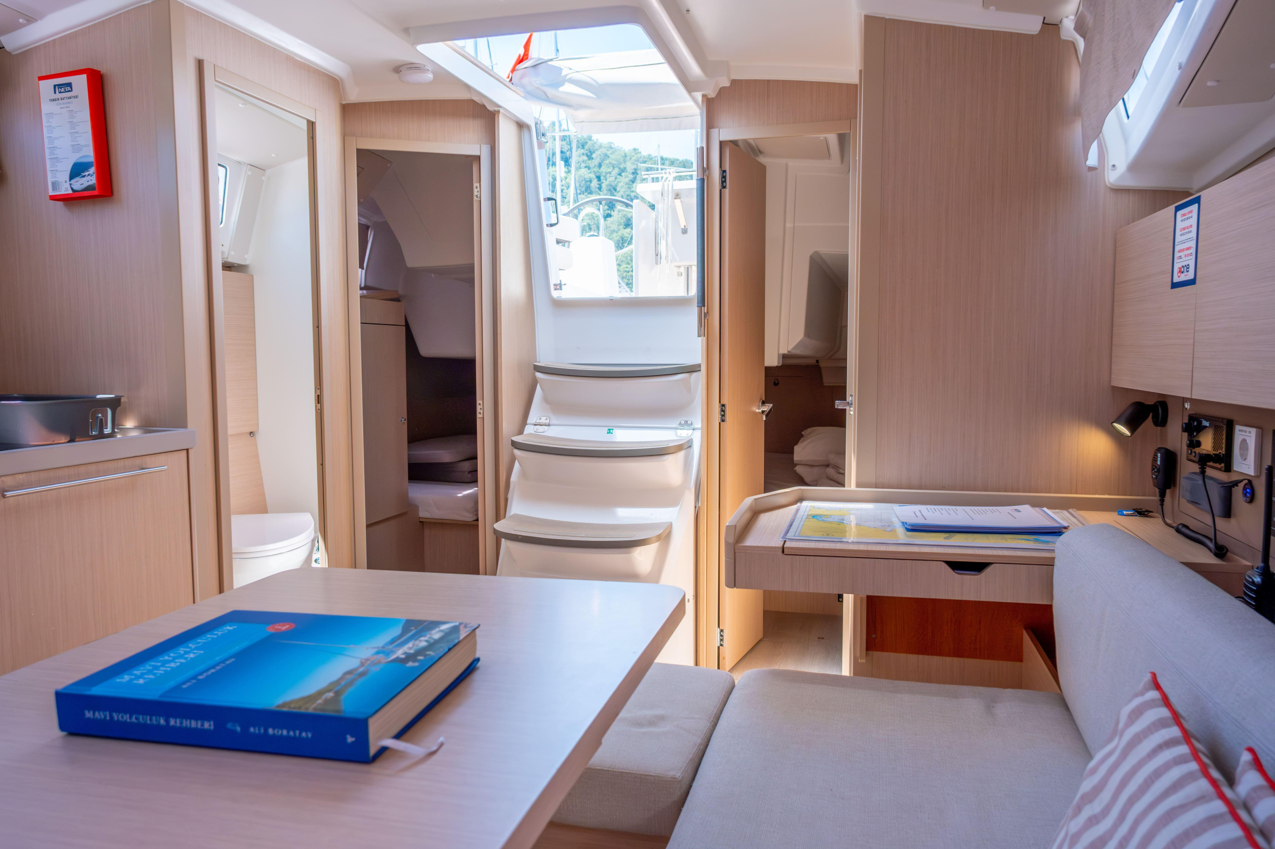 Oceanis 38.1 — photo 25