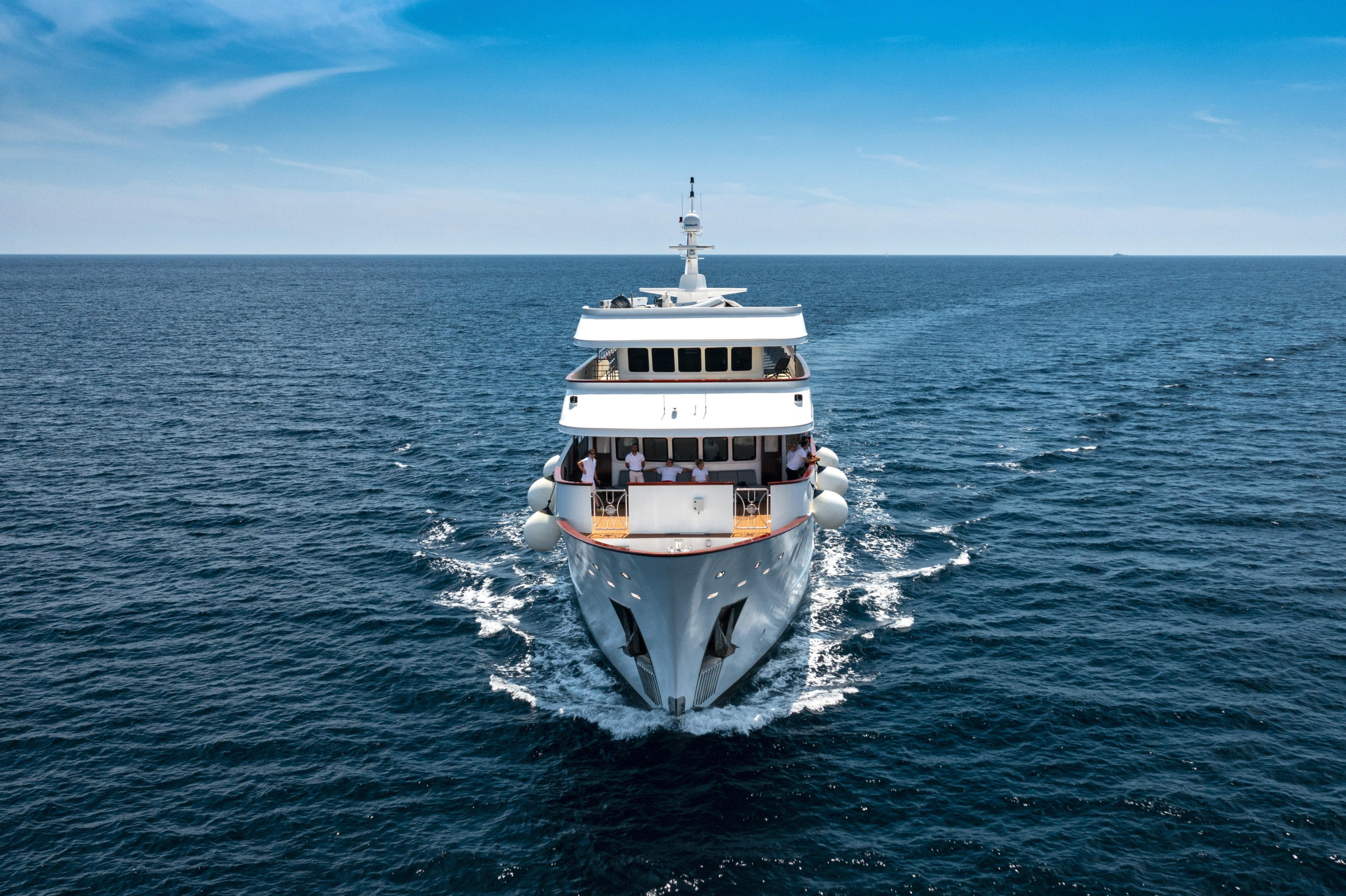 Motoryacht Yolo — photo 24