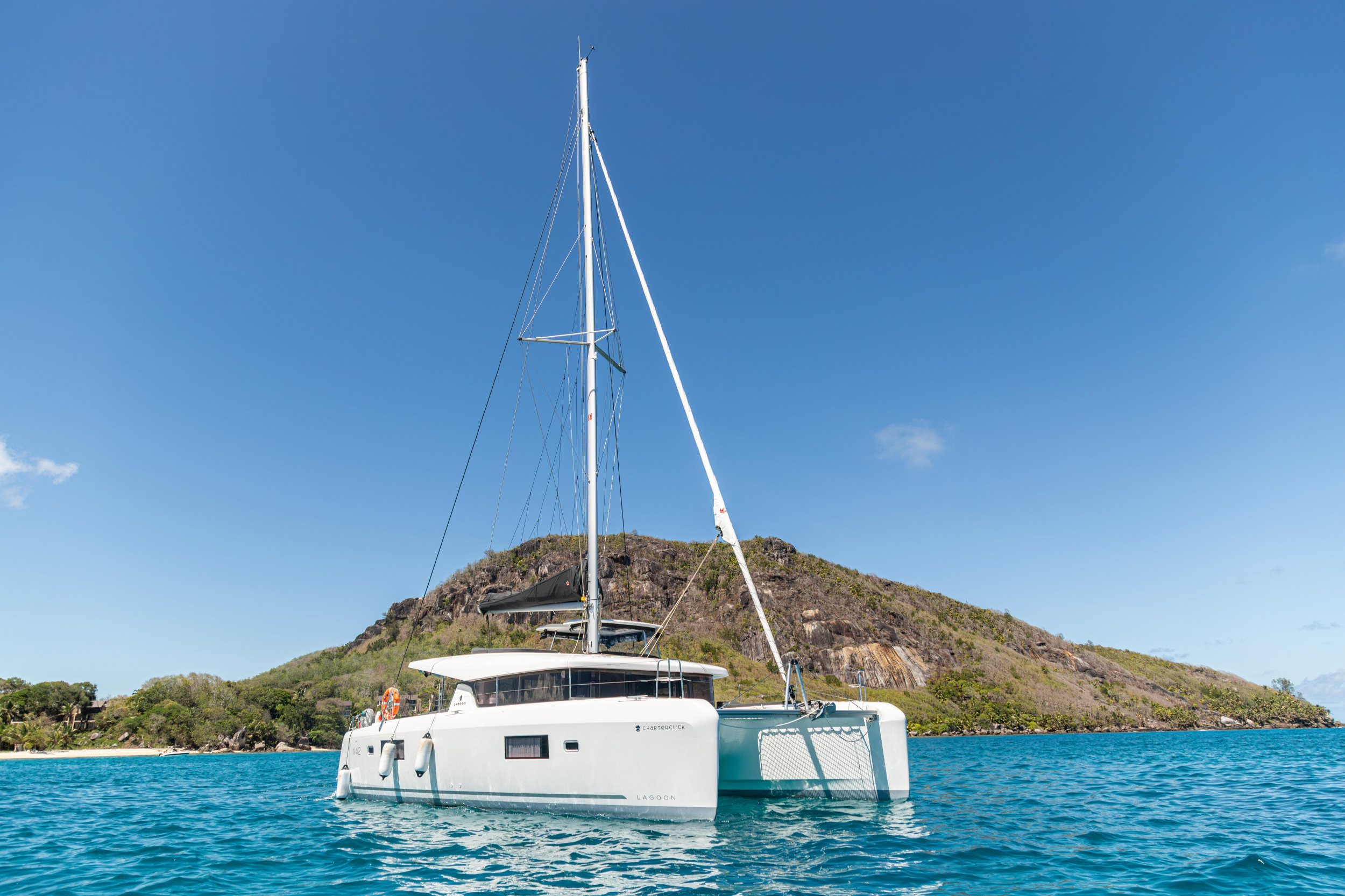 Lagoon 42 — photo 14