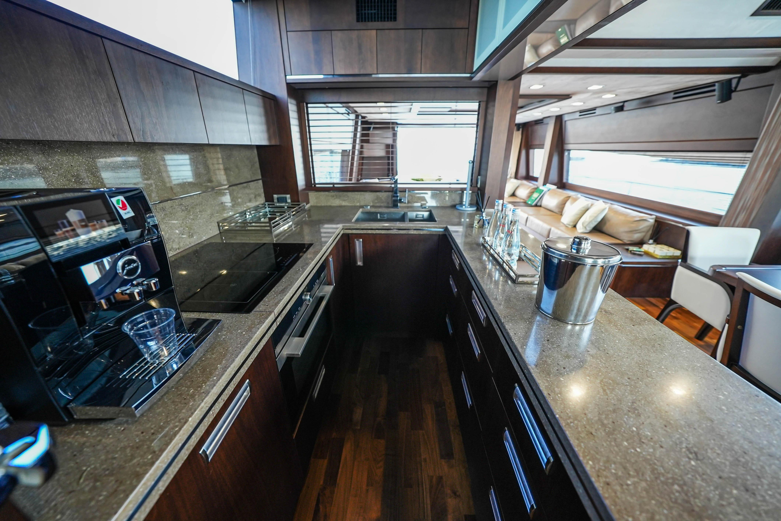 Galeon 780 — photo 16
