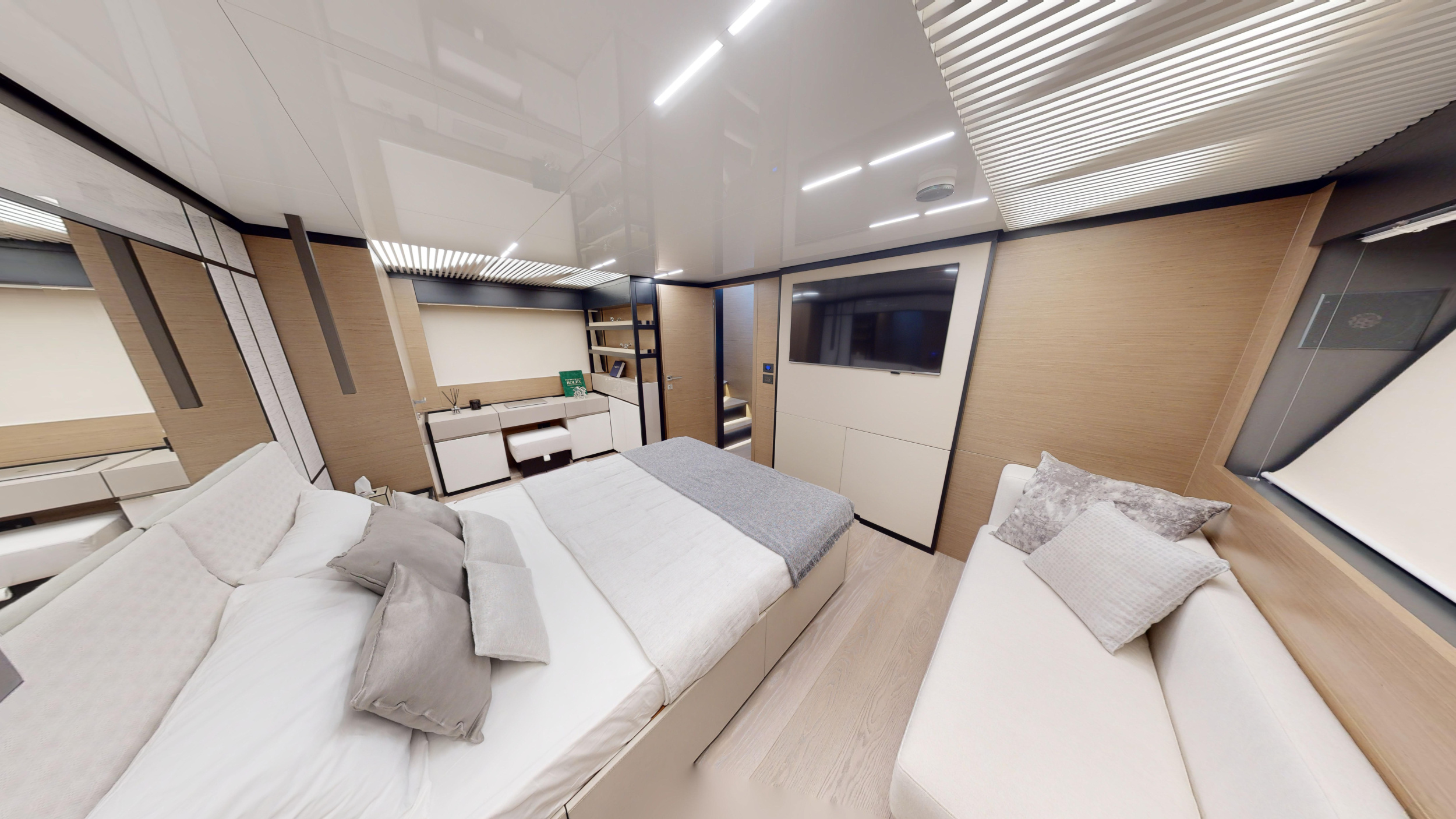 Ferretti 780 — photo 20
