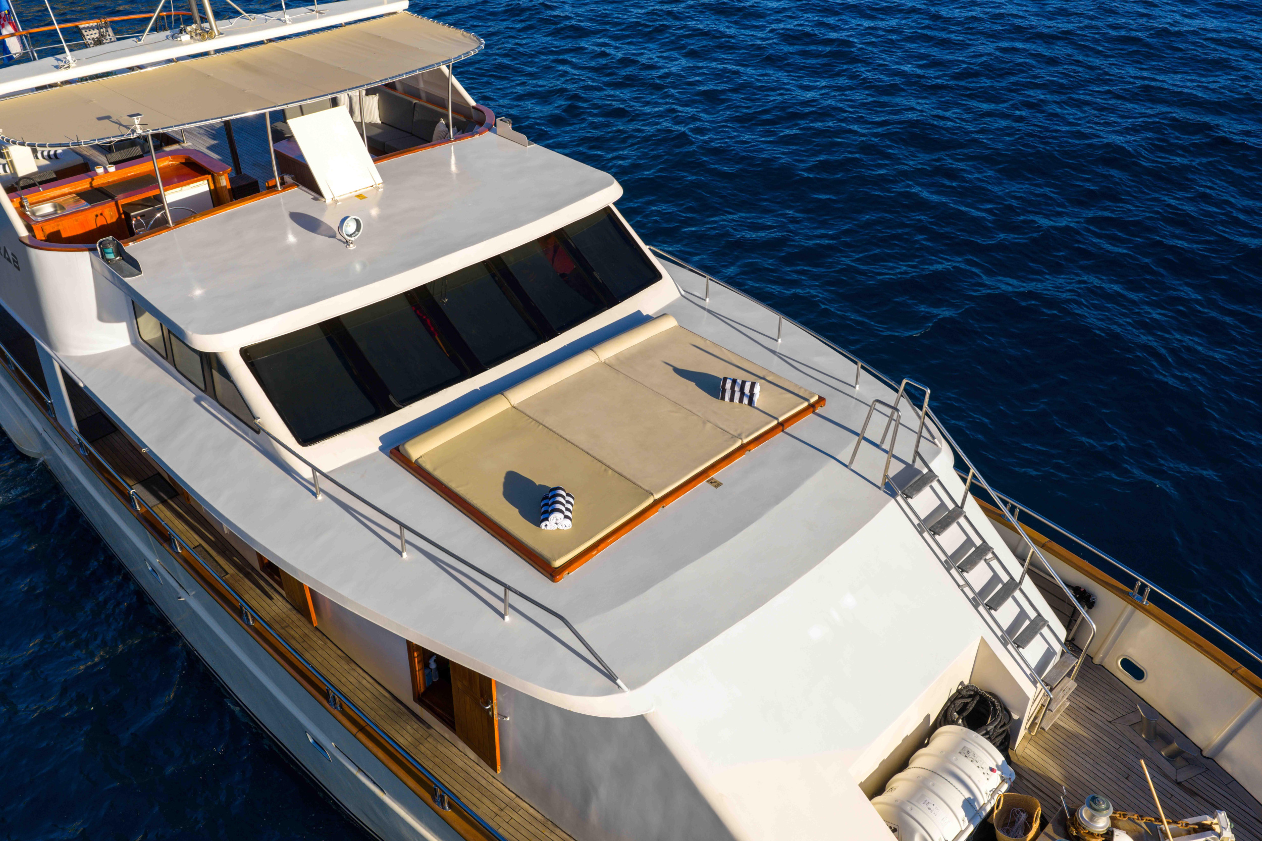 Motoryacht Korab — photo 7