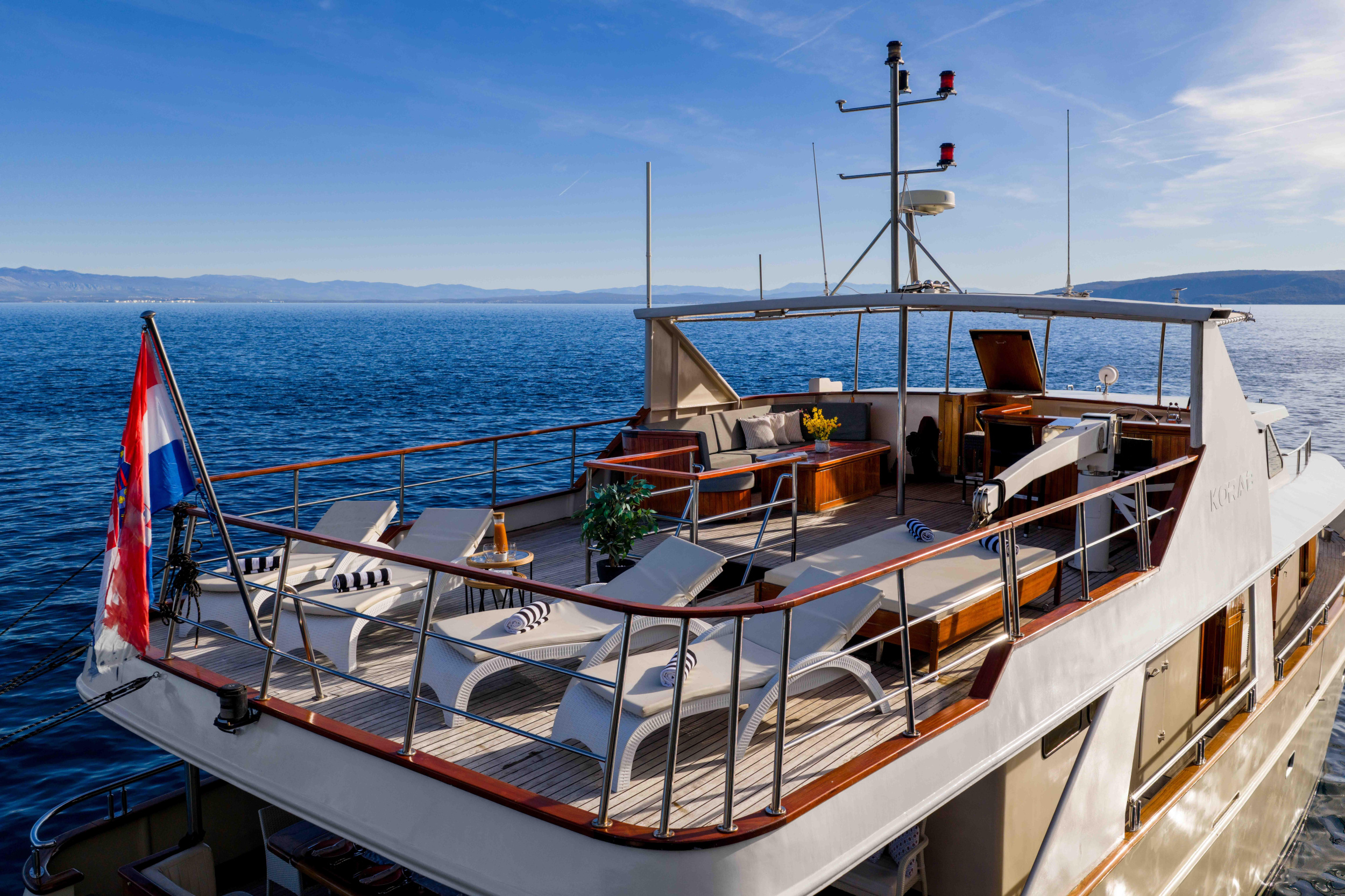 Motoryacht Korab — photo 5