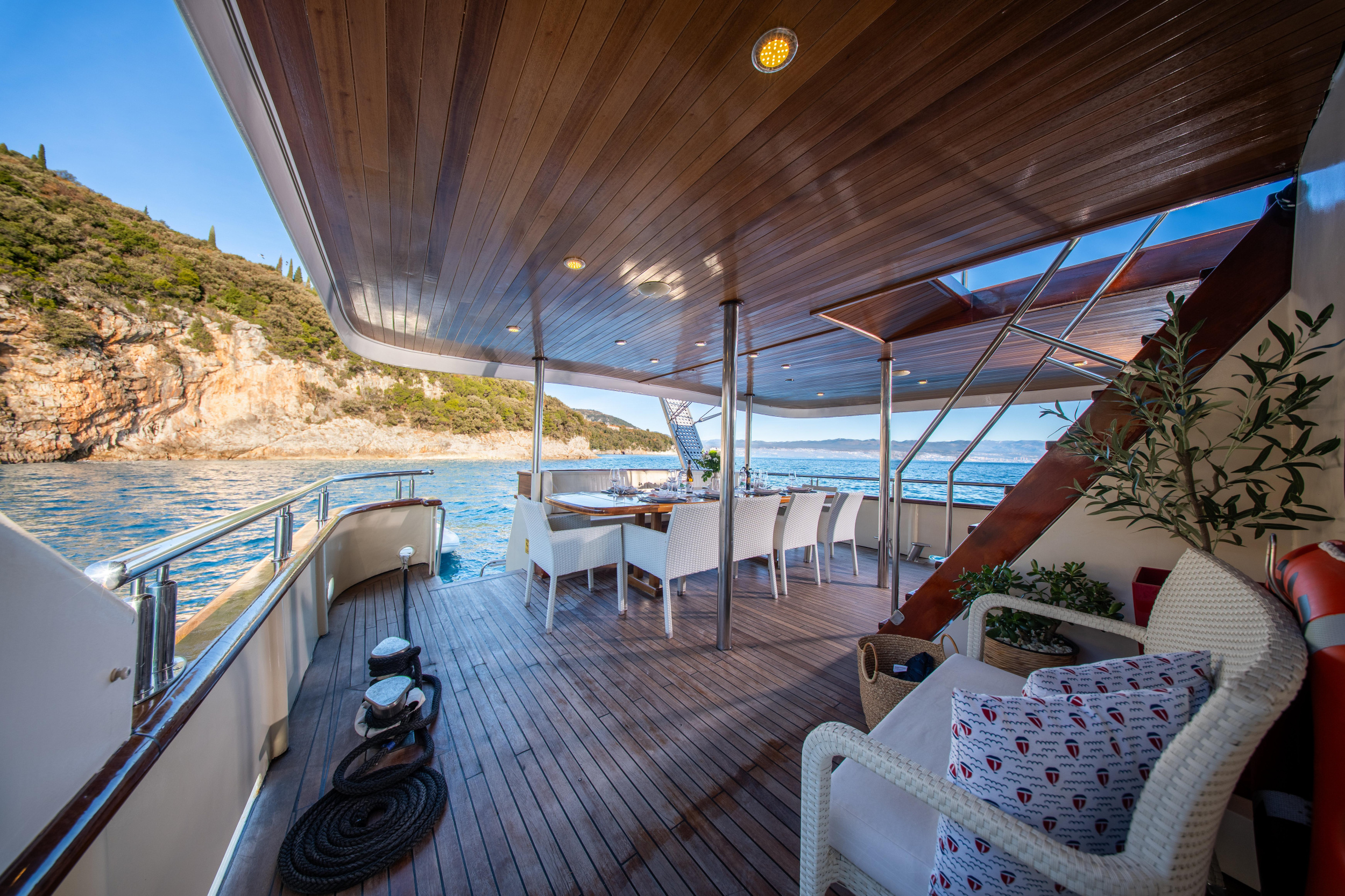 Motoryacht Korab — photo 34