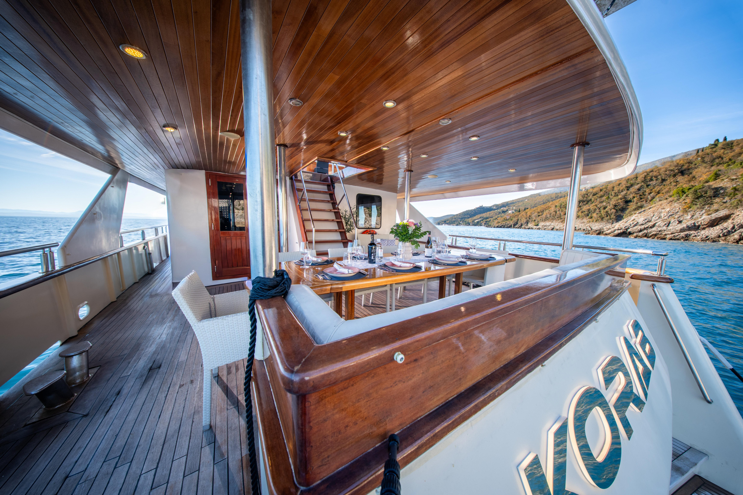 Motoryacht Korab — photo 21