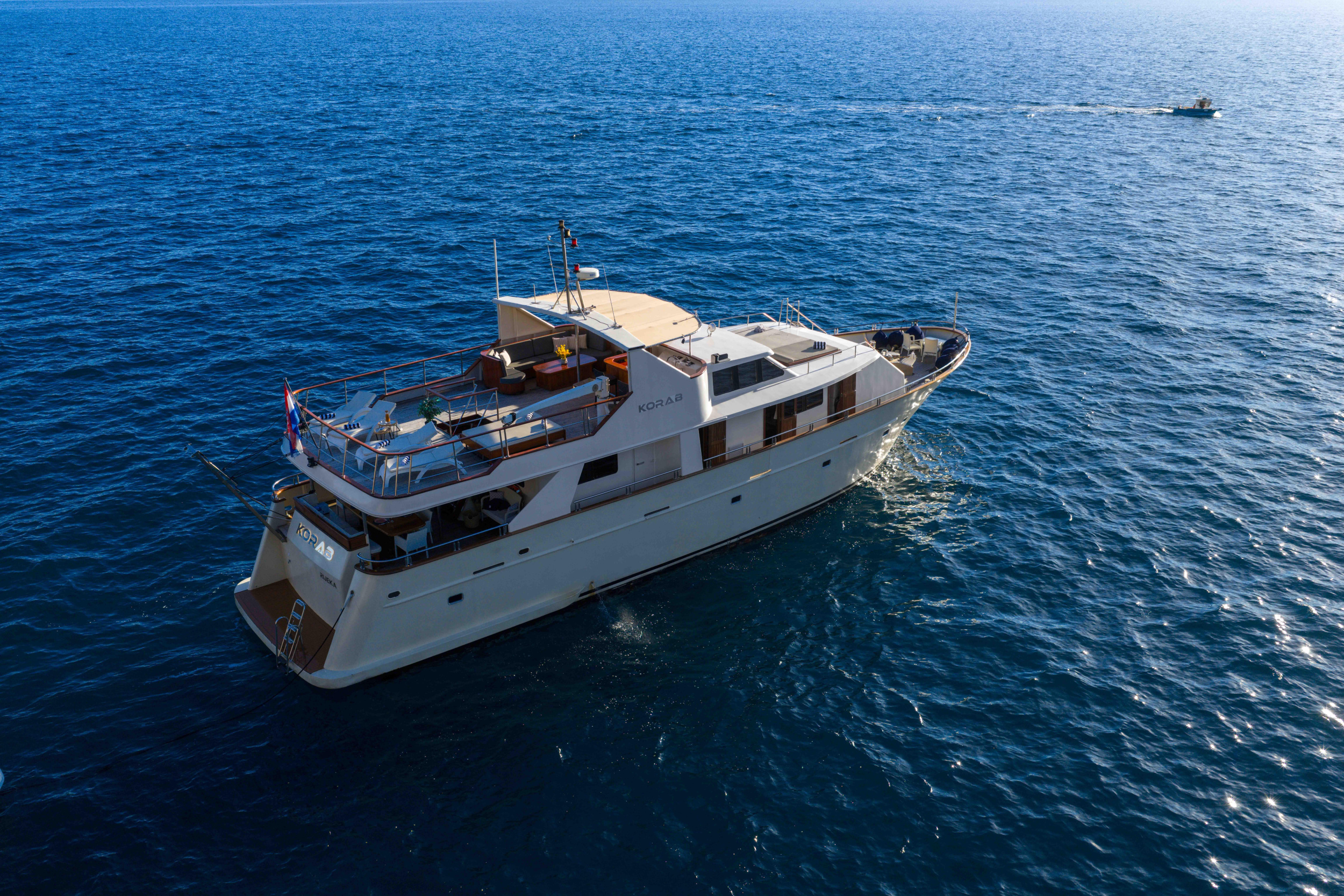 Motoryacht Korab — photo 8