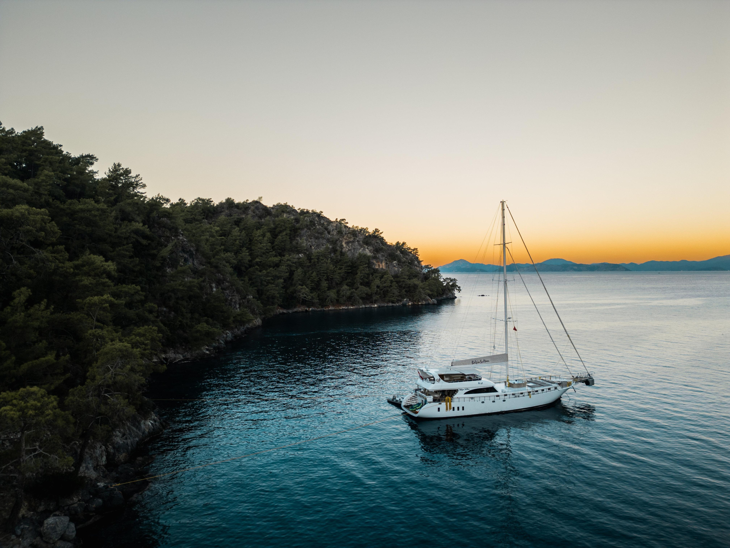 Motoryacht Belgin Sultan — photo 10