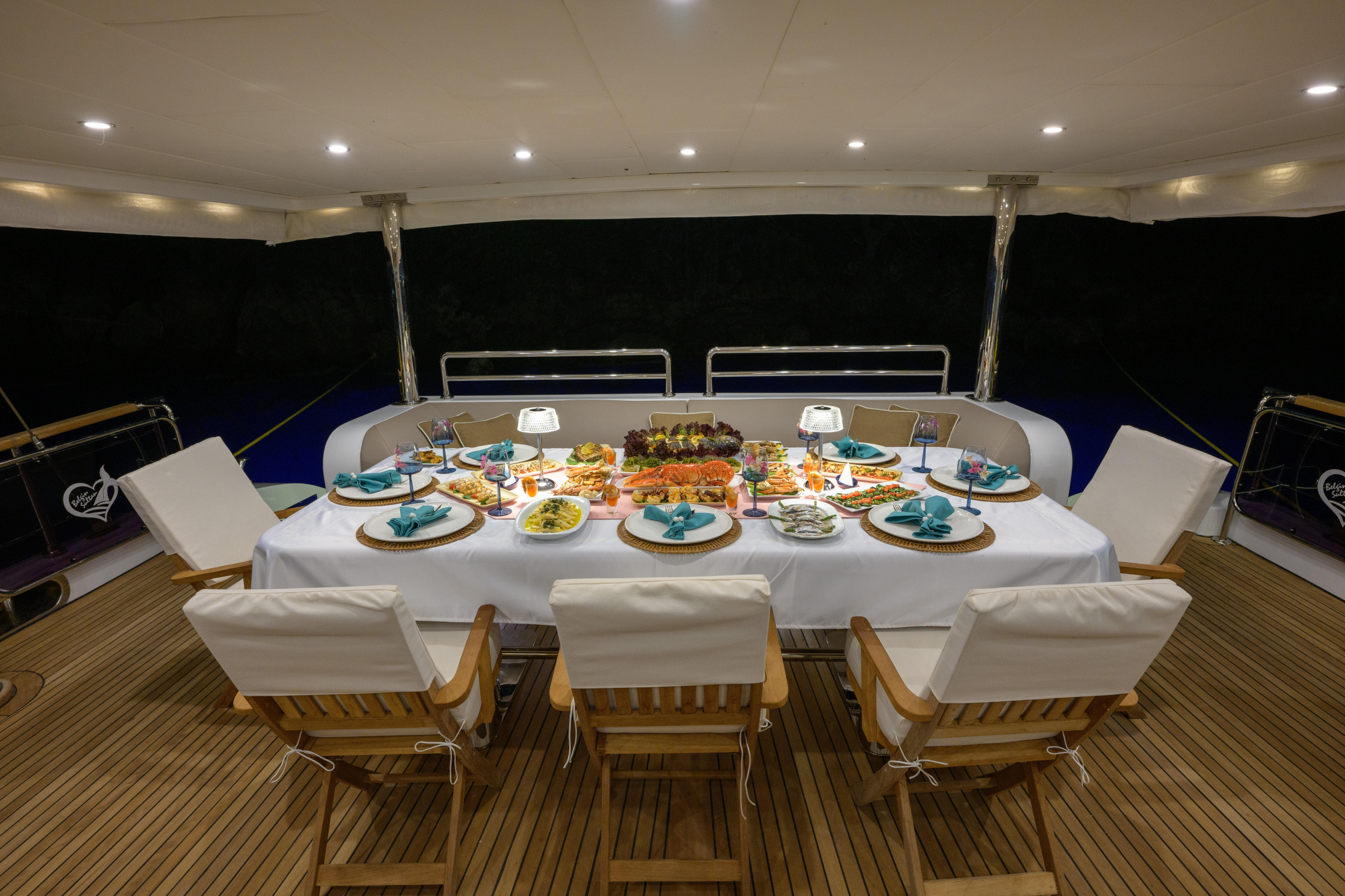 Motoryacht Belgin Sultan — photo 18