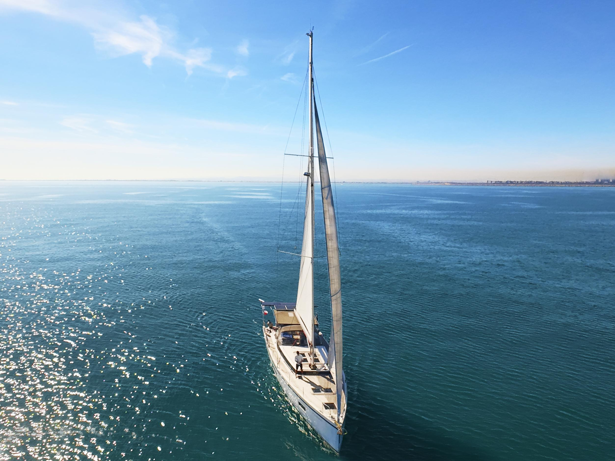 Bavaria C57 — photo 13