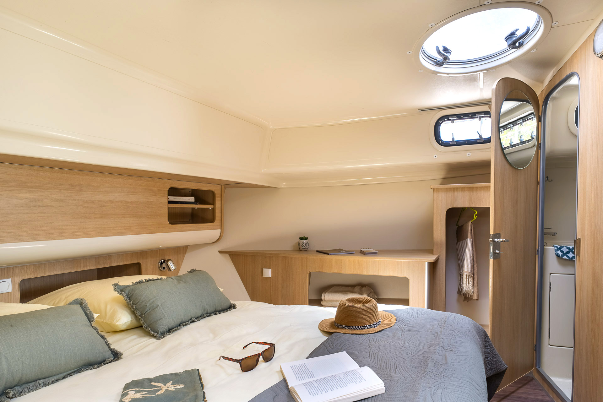 Nicols Estivale Sixto + — photo 3