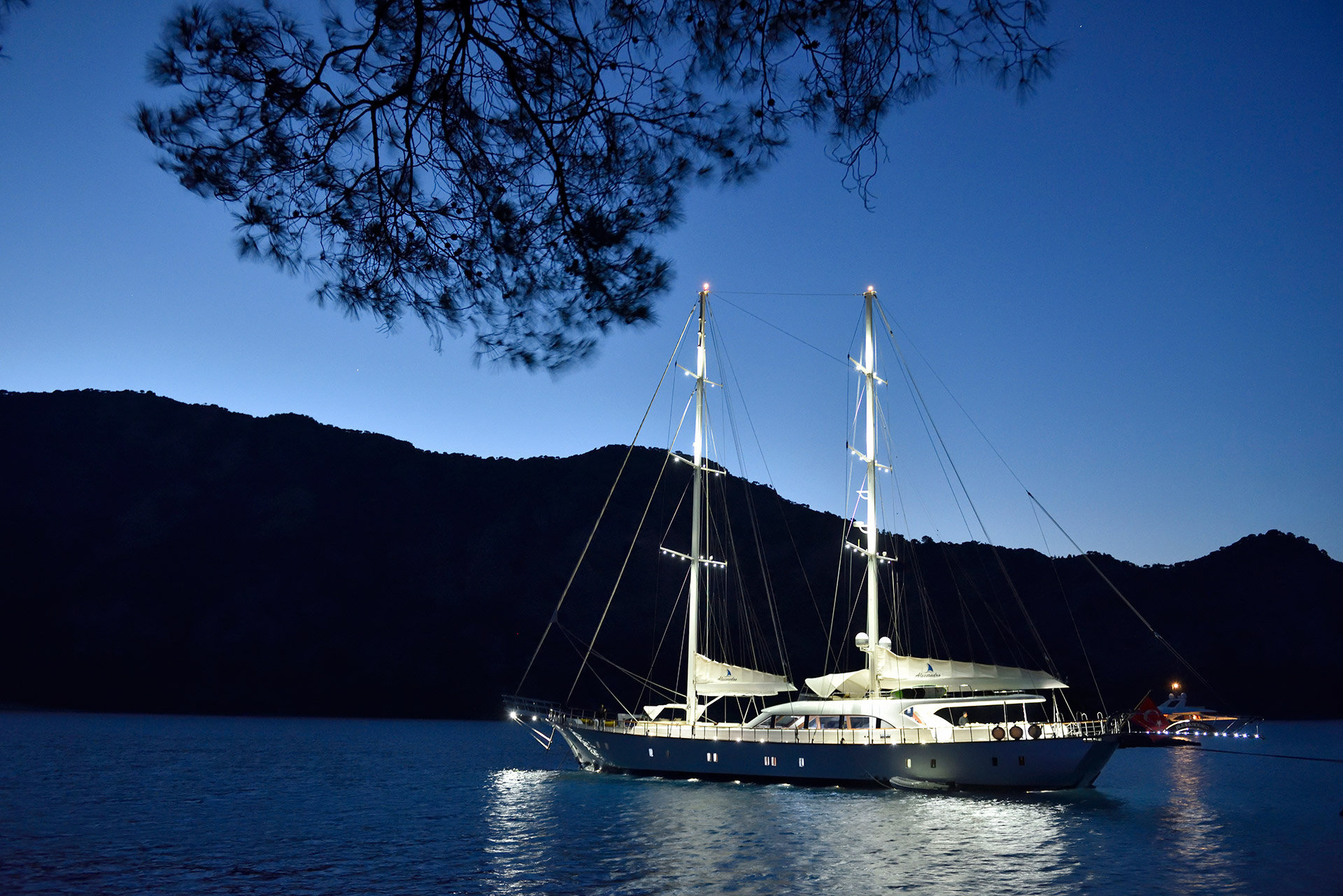 Luxury Sailing Yacht — photo 55
