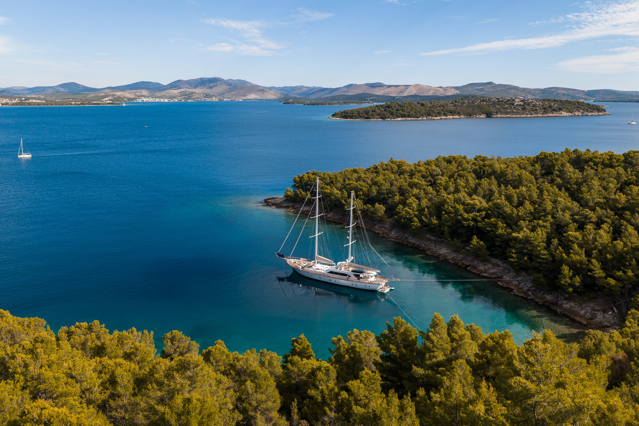 Luxury Sailing Yacht — photo 63